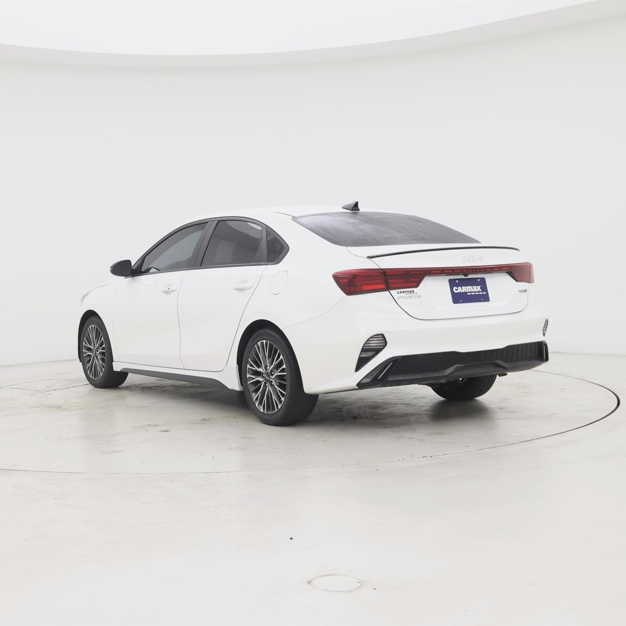 Thumbnail: 2022 Kia Forte - 2