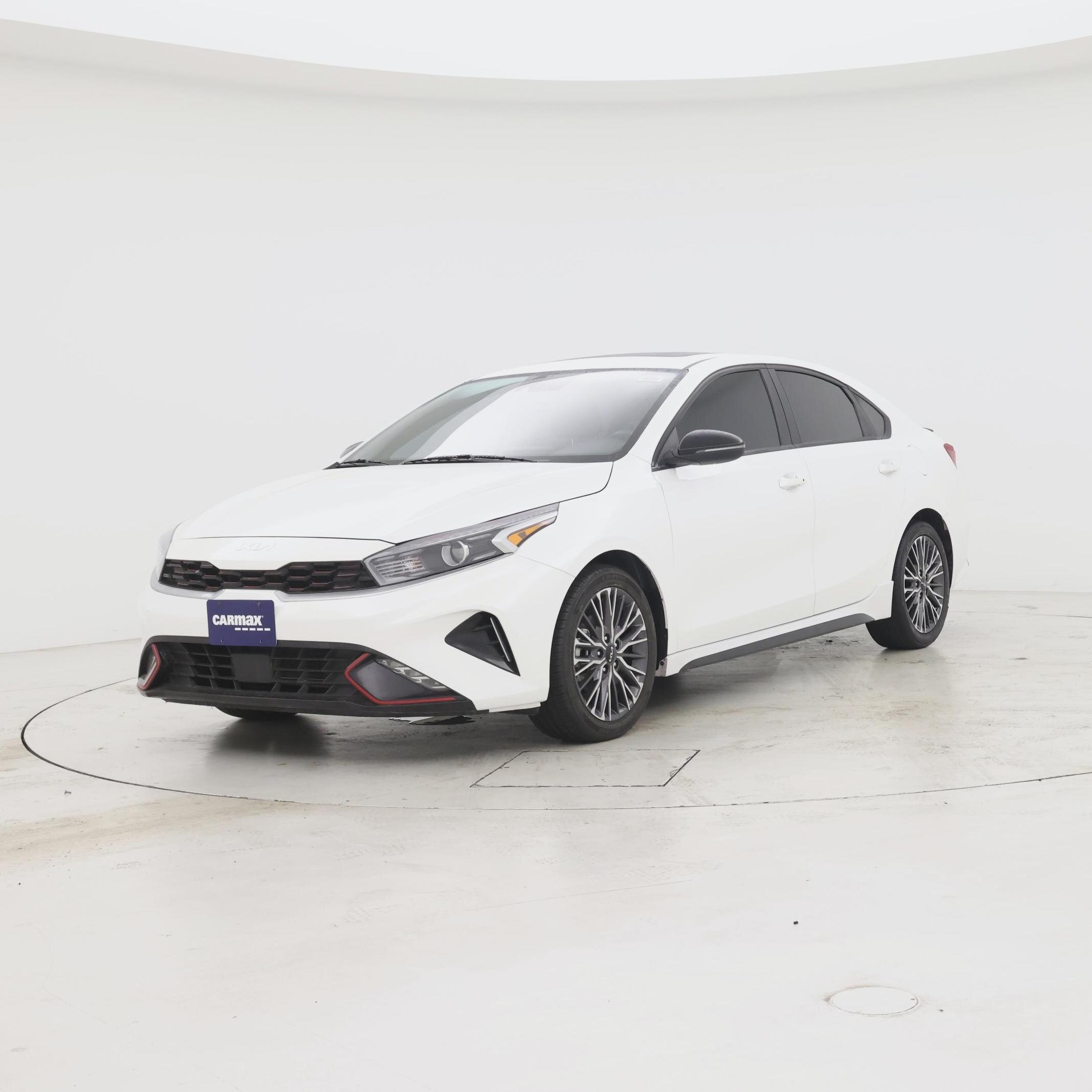 Thumbnail: 2022 Kia Forte - 4