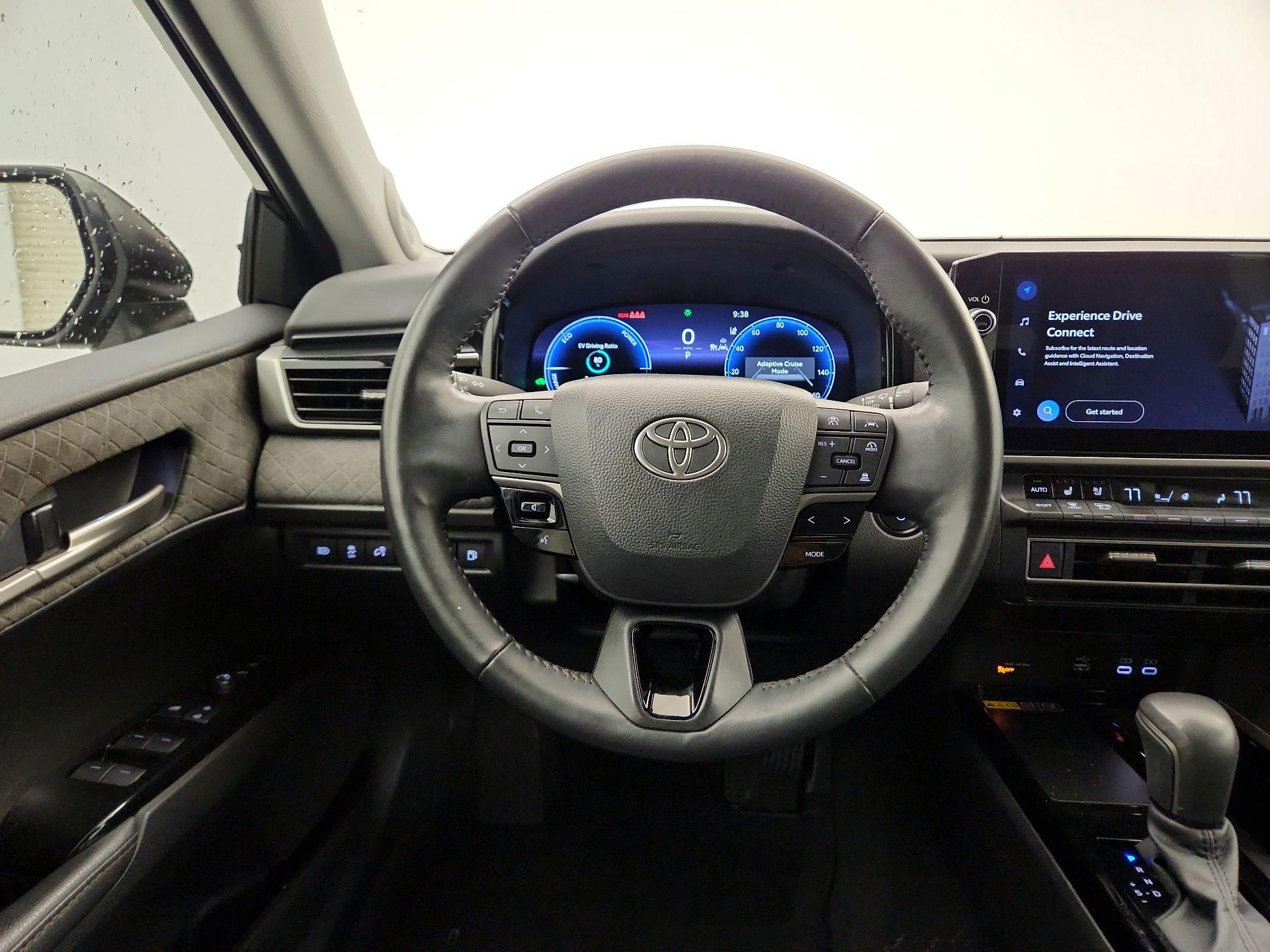 Thumbnail: 2025 Toyota Camry - 10