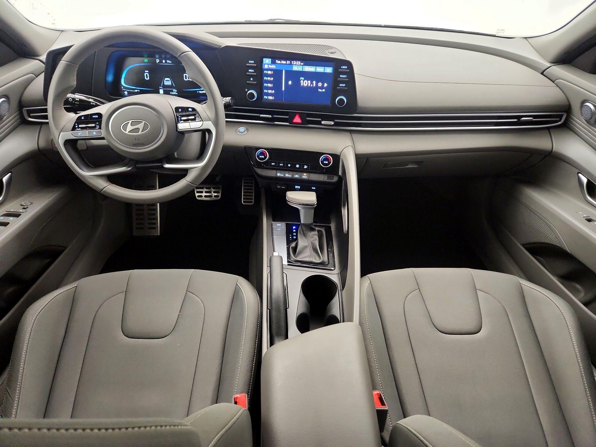 Thumbnail: 2025 Hyundai Elantra - 9