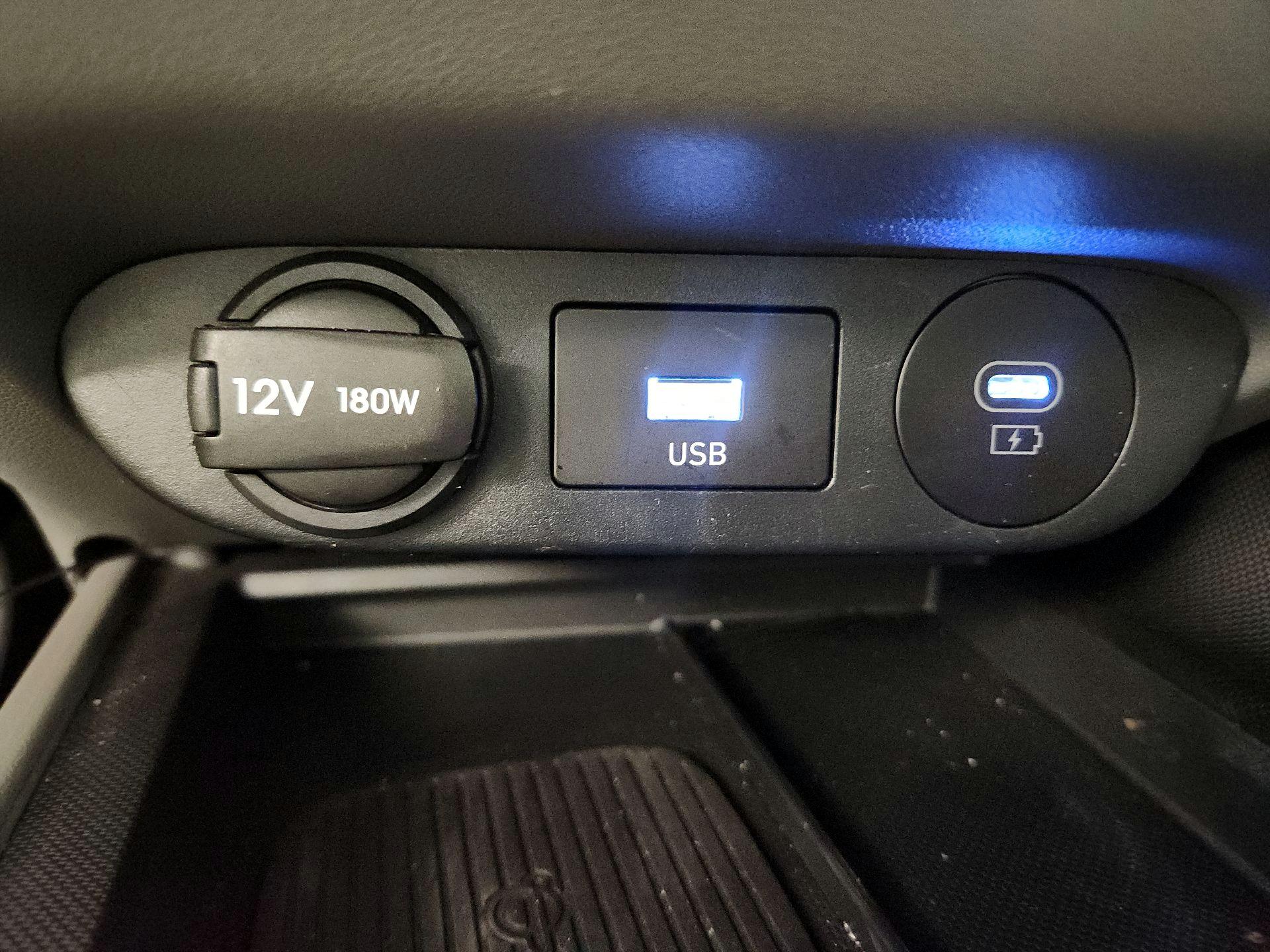 Thumbnail: 2025 Hyundai Elantra - 18