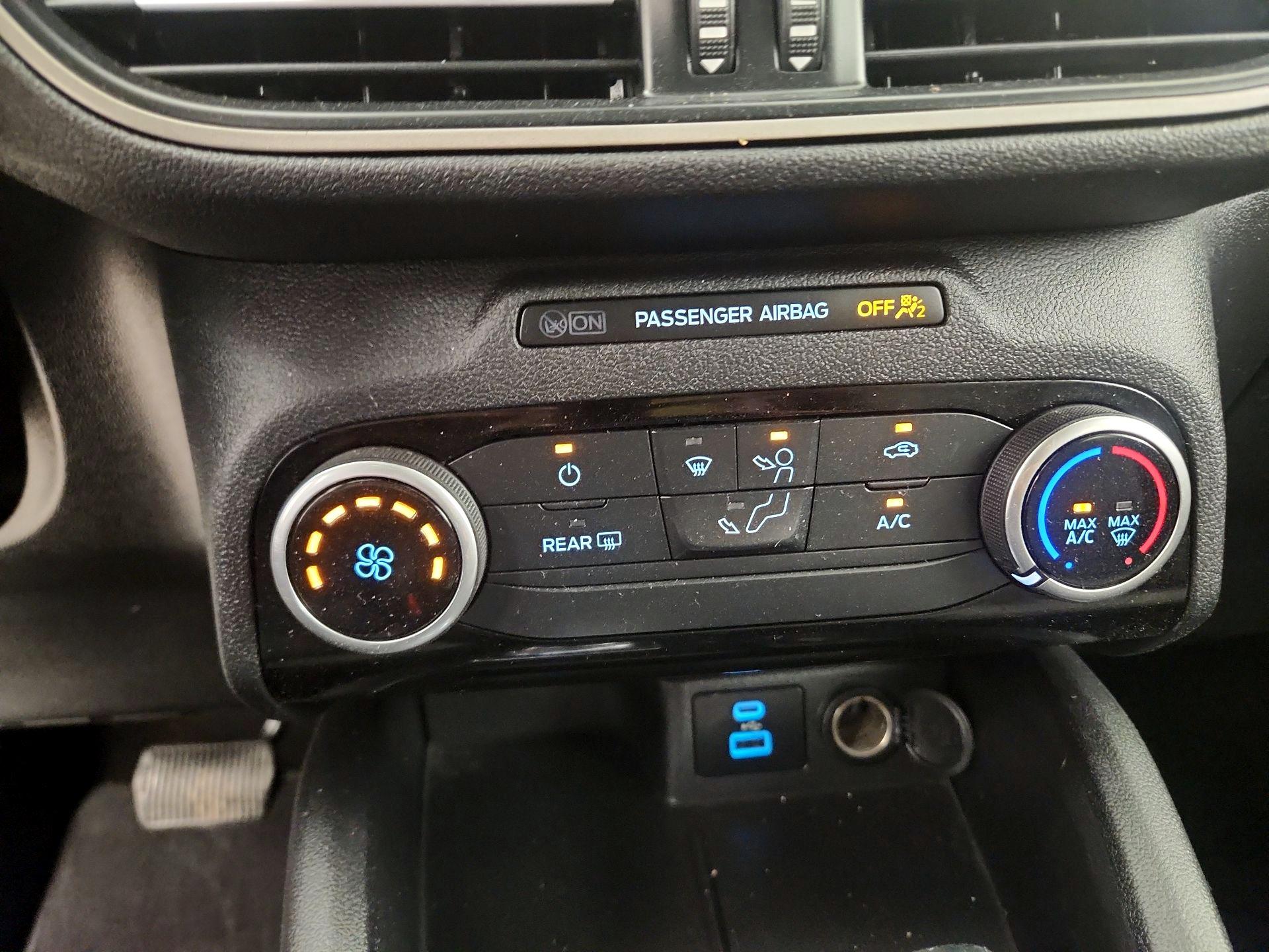 Thumbnail: 2022 Ford Escape - 16