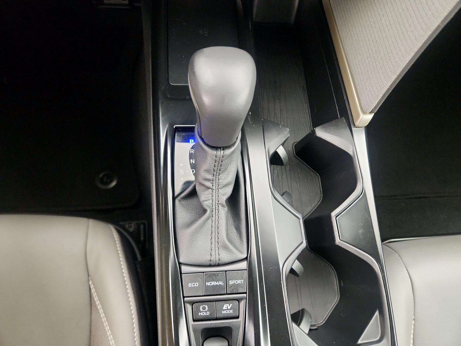 Thumbnail: 2025 Toyota Camry - 17