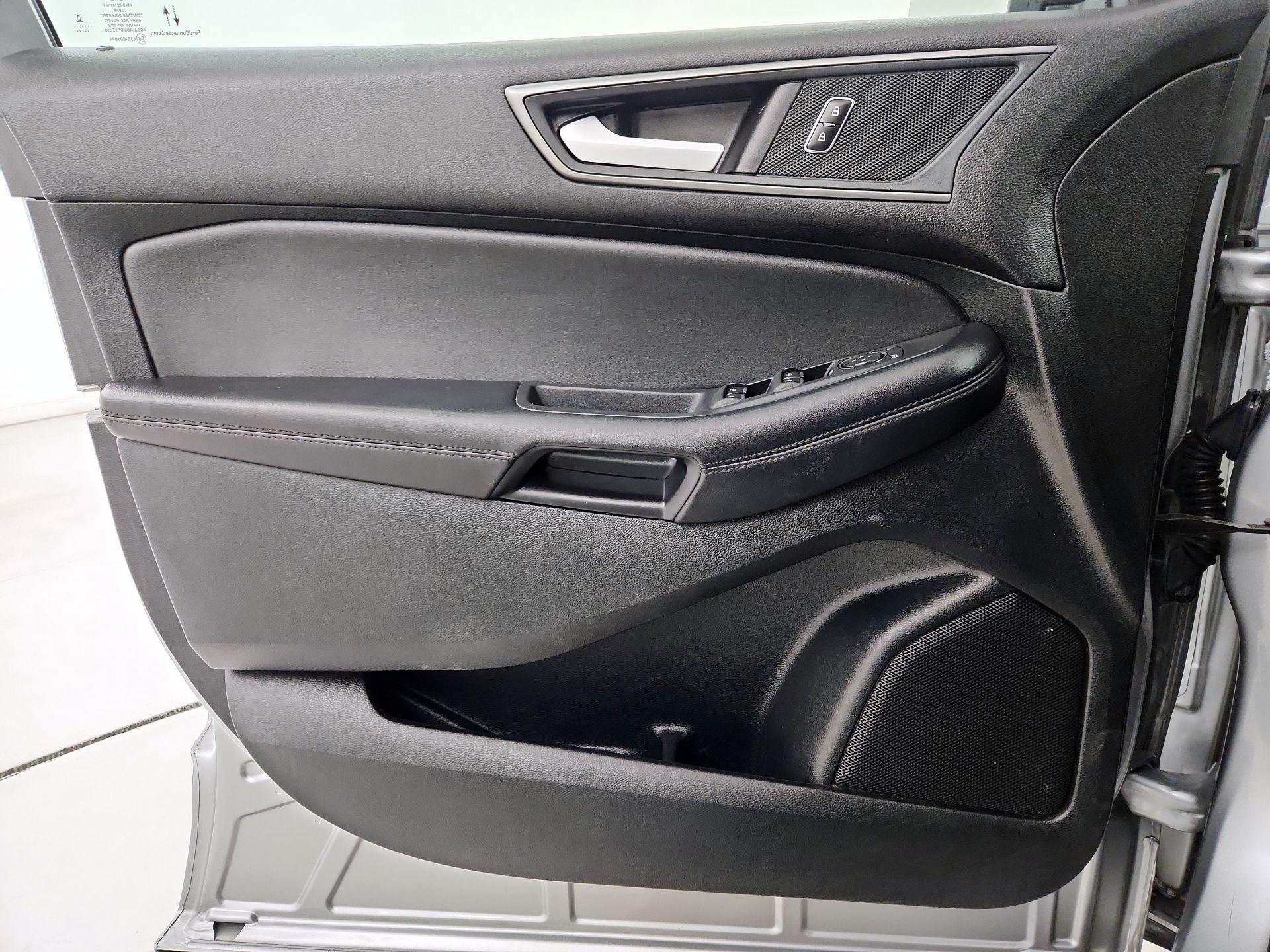 Thumbnail: 2023 Ford Edge - 12