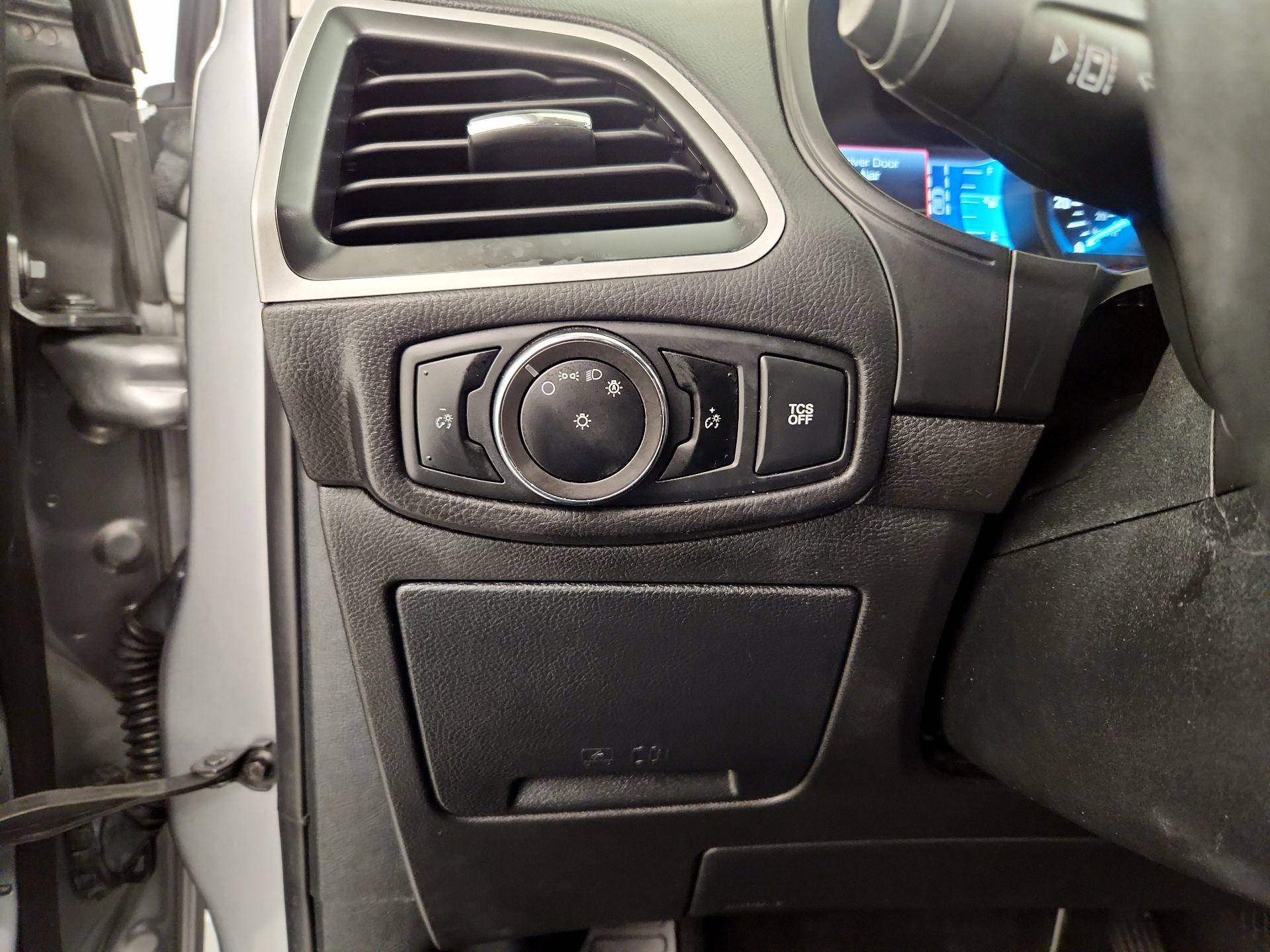 Thumbnail: 2023 Ford Edge - 13