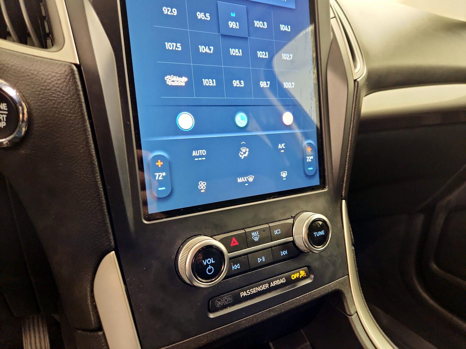 Thumbnail: 2023 Ford Edge - 16