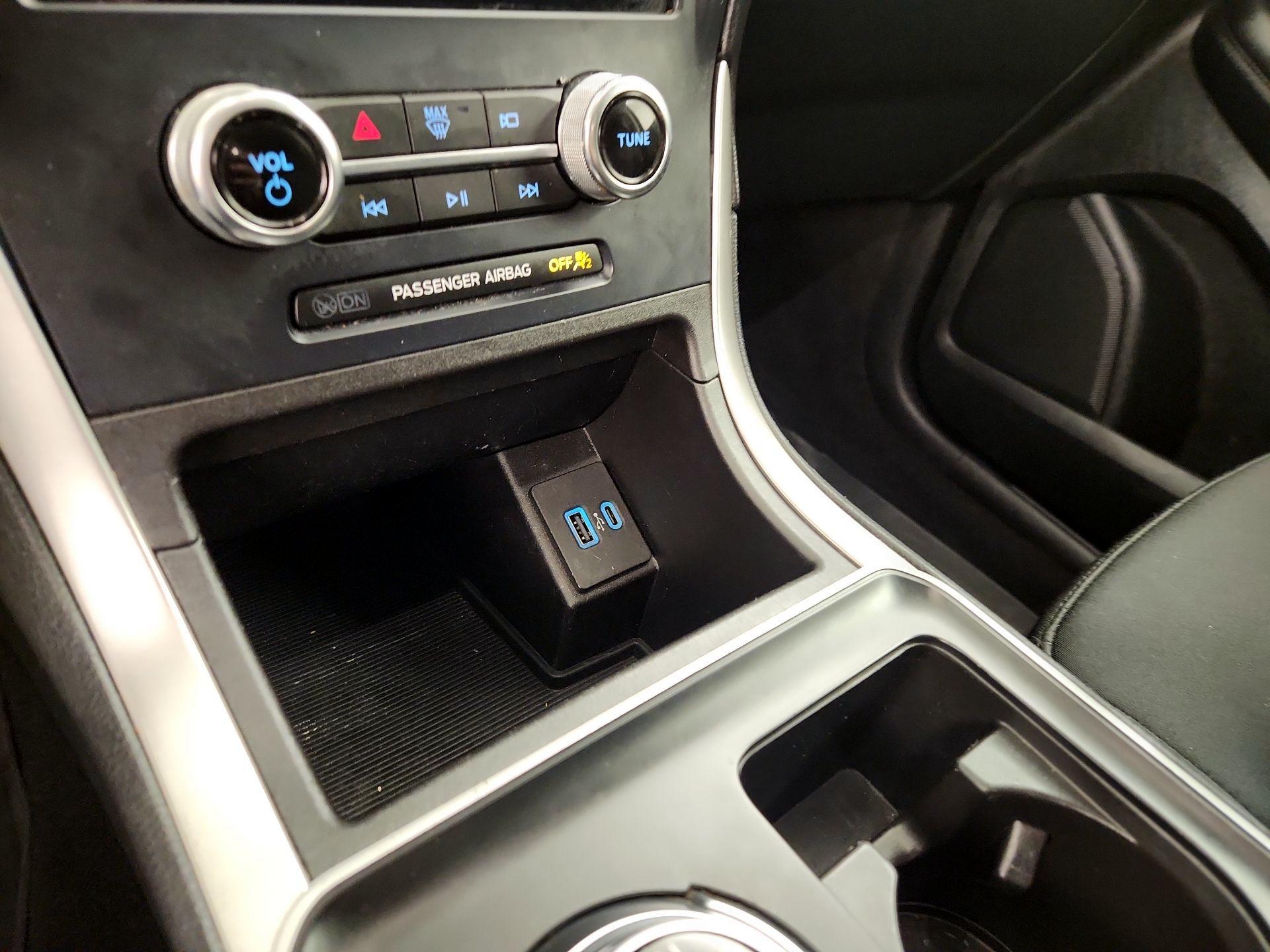 Thumbnail: 2023 Ford Edge - 18