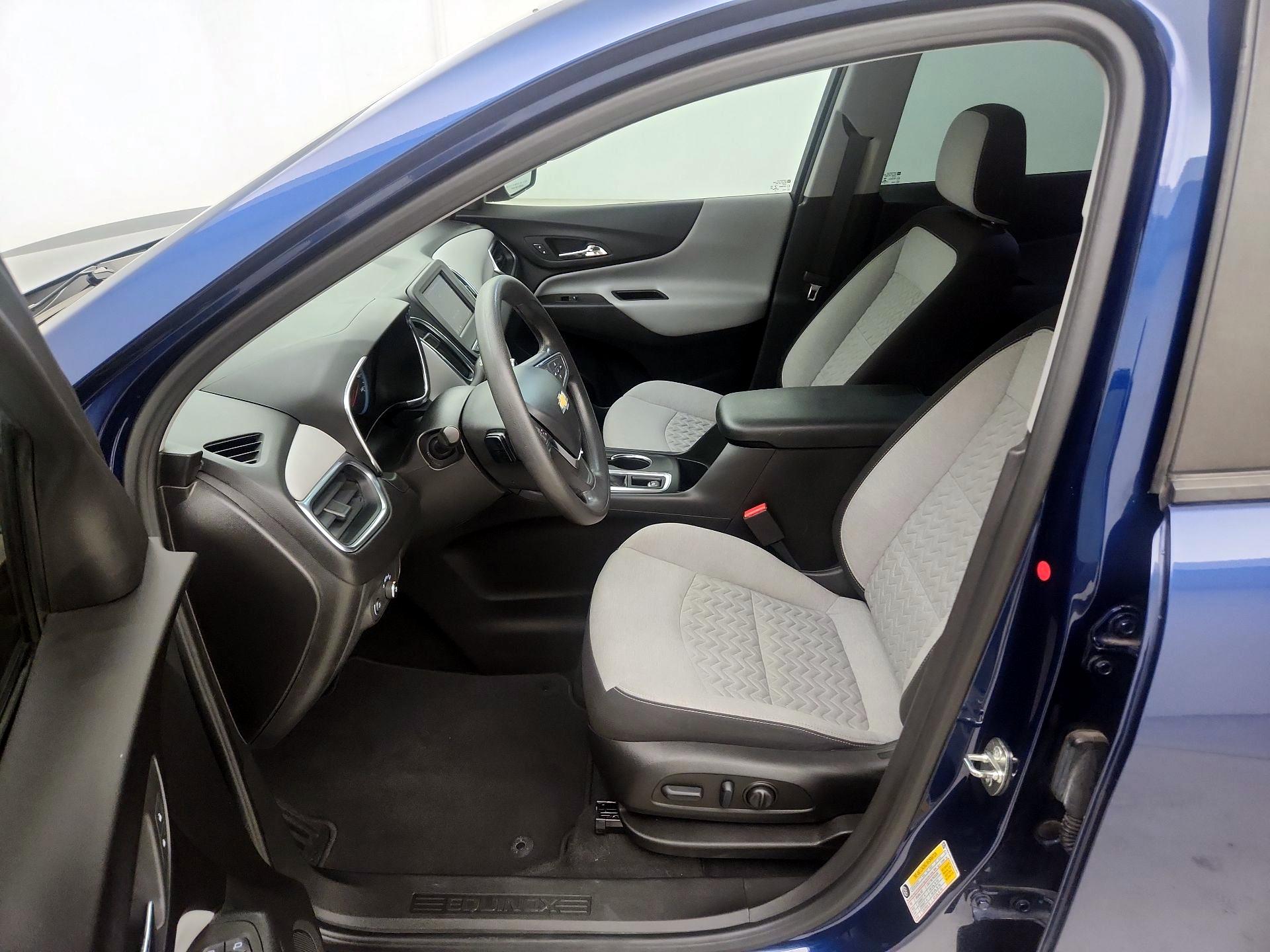 Thumbnail: 2022 Chevrolet Equinox - 11