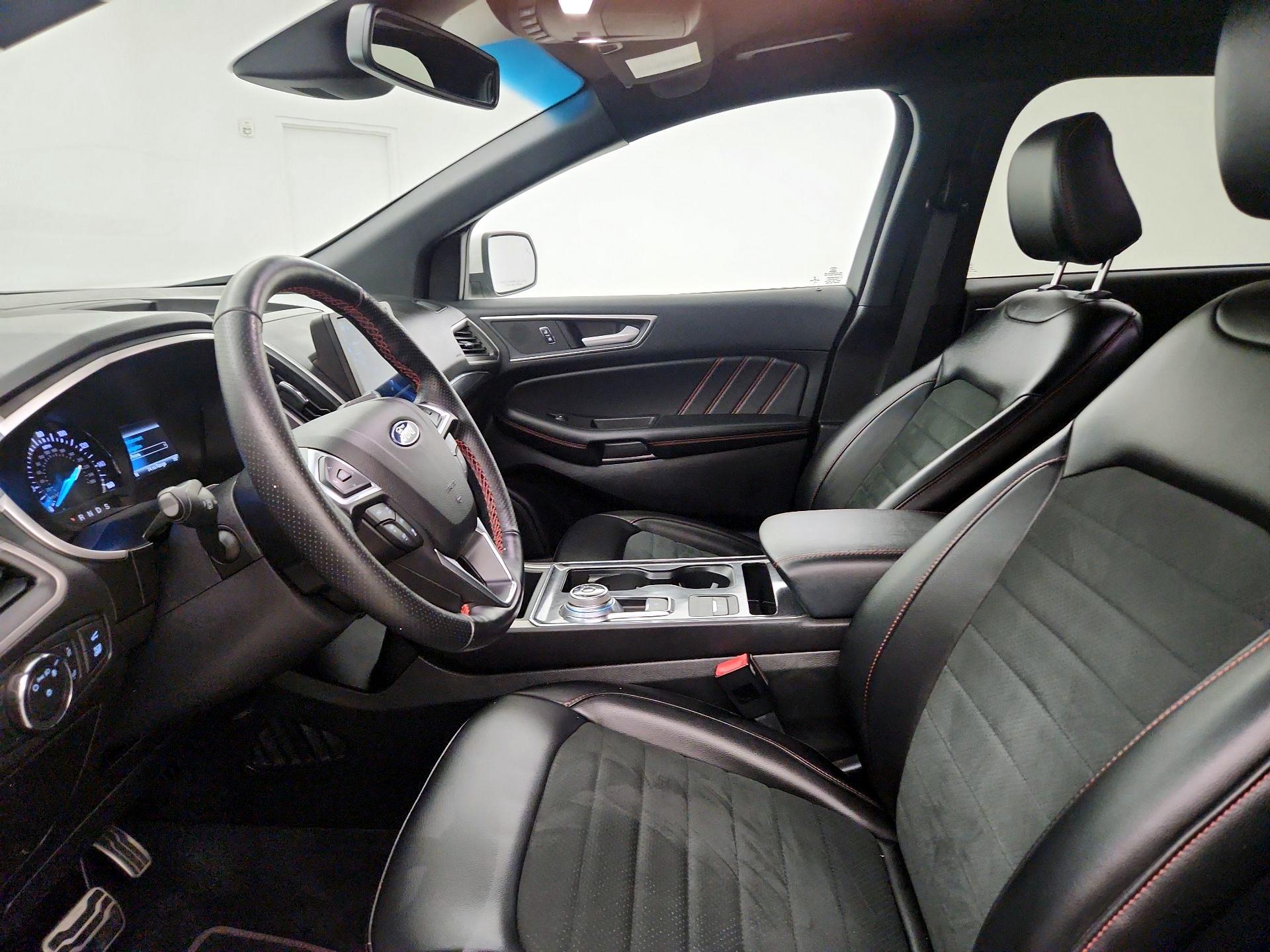 Thumbnail: 2021 Ford Edge - 11