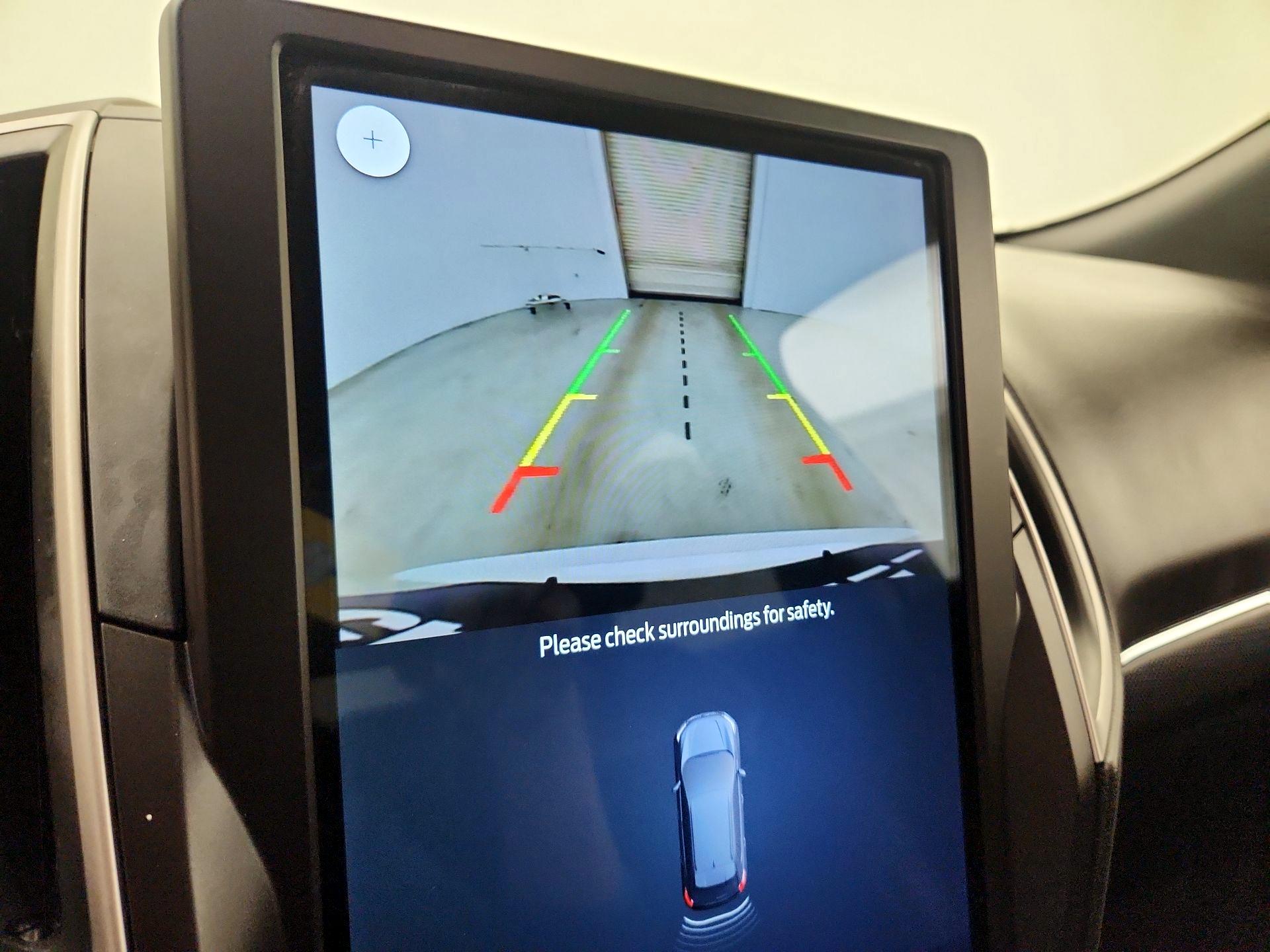 Thumbnail: 2021 Ford Edge - 15