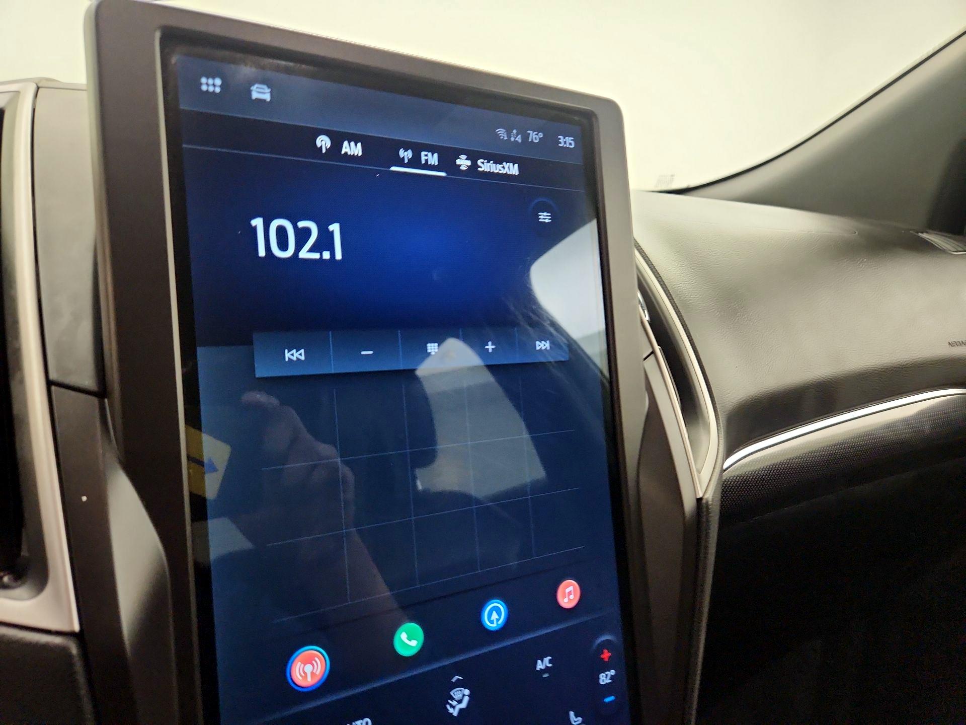 Thumbnail: 2021 Ford Edge - 16