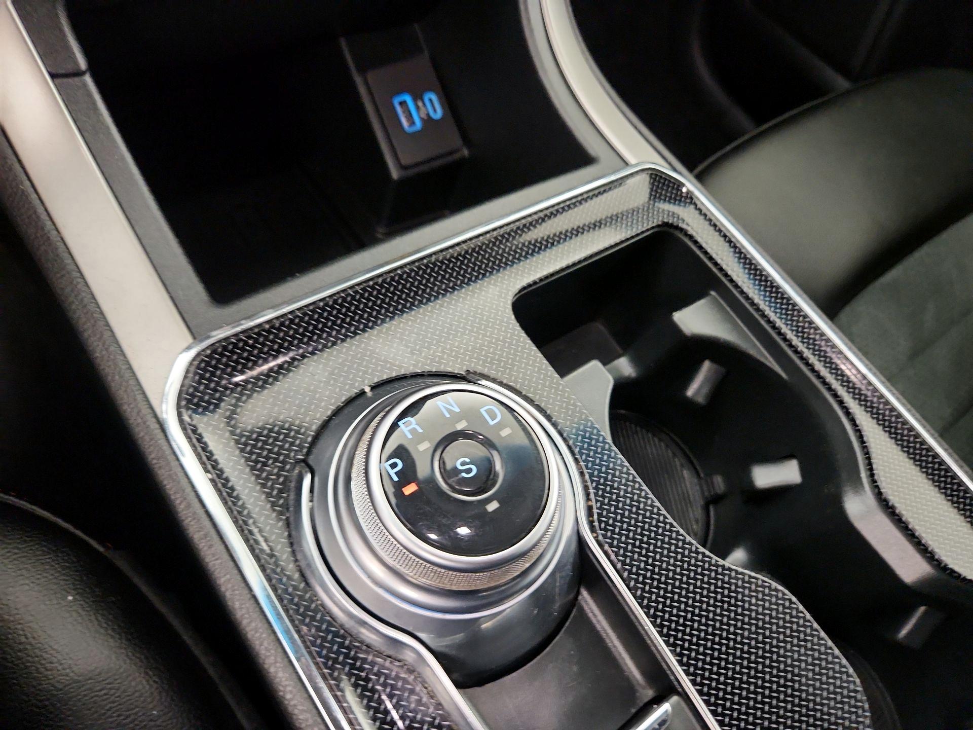 Thumbnail: 2021 Ford Edge - 18