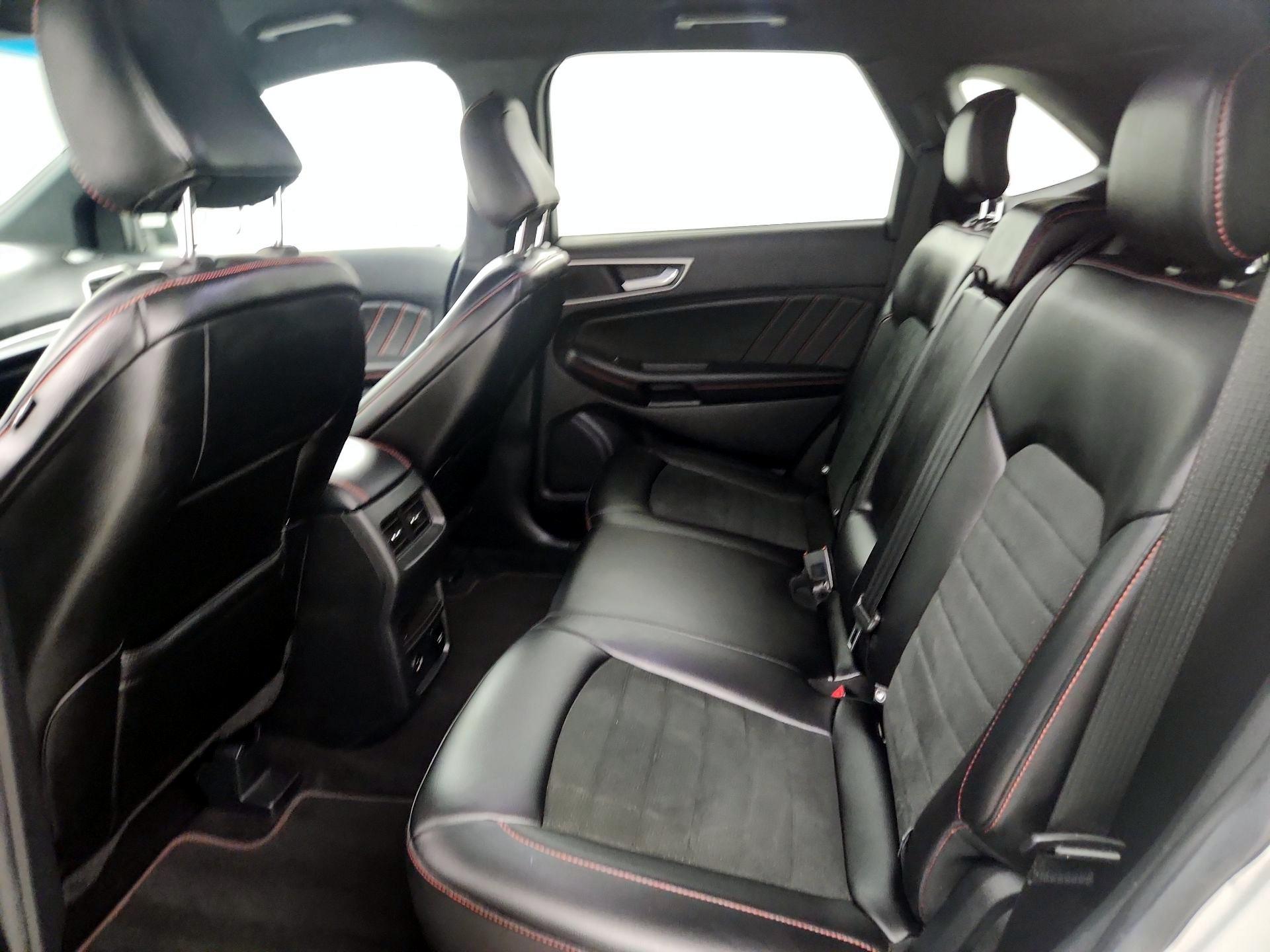 Thumbnail: 2021 Ford Edge - 20