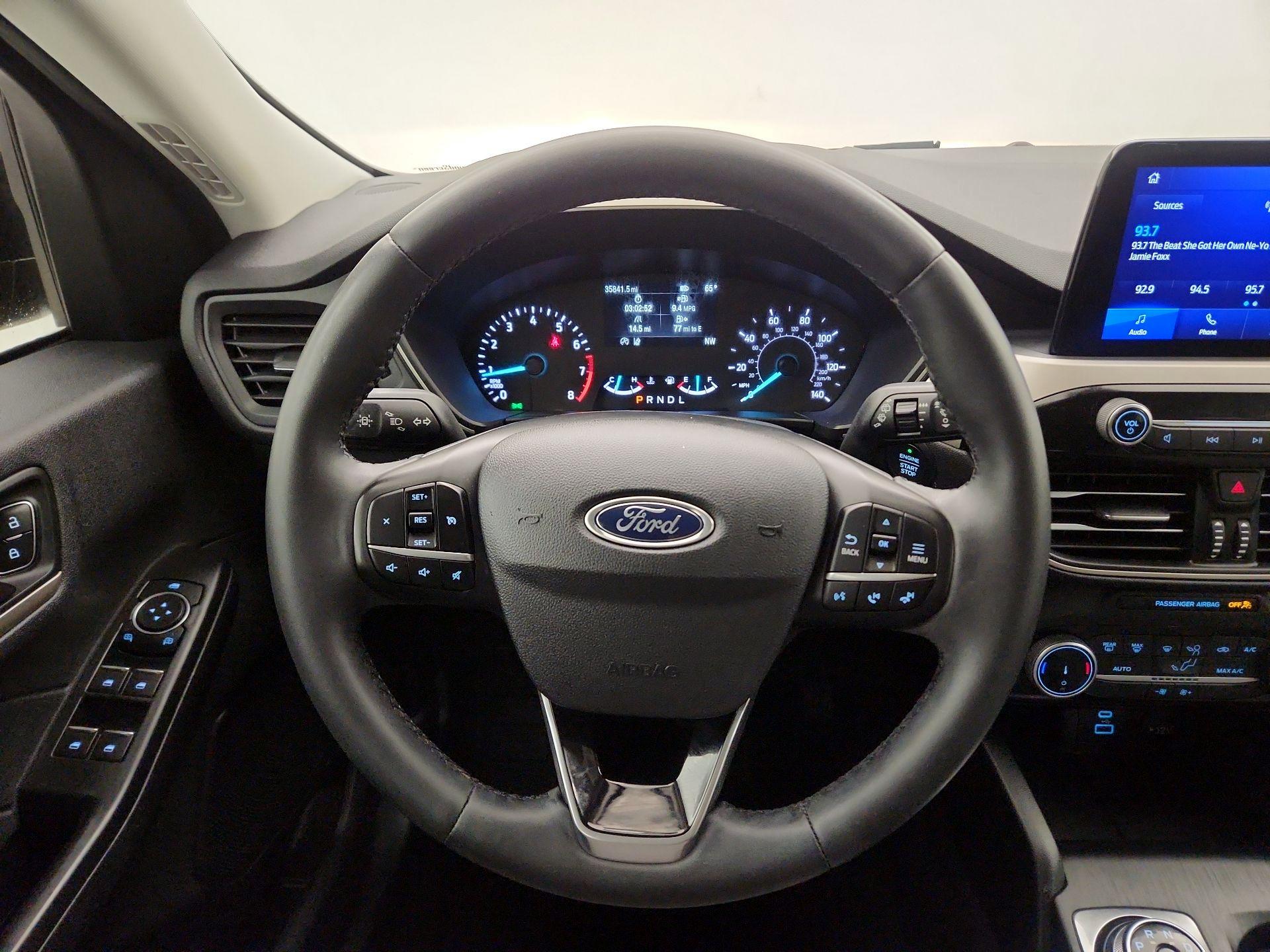 Thumbnail: 2022 Ford Escape - 10