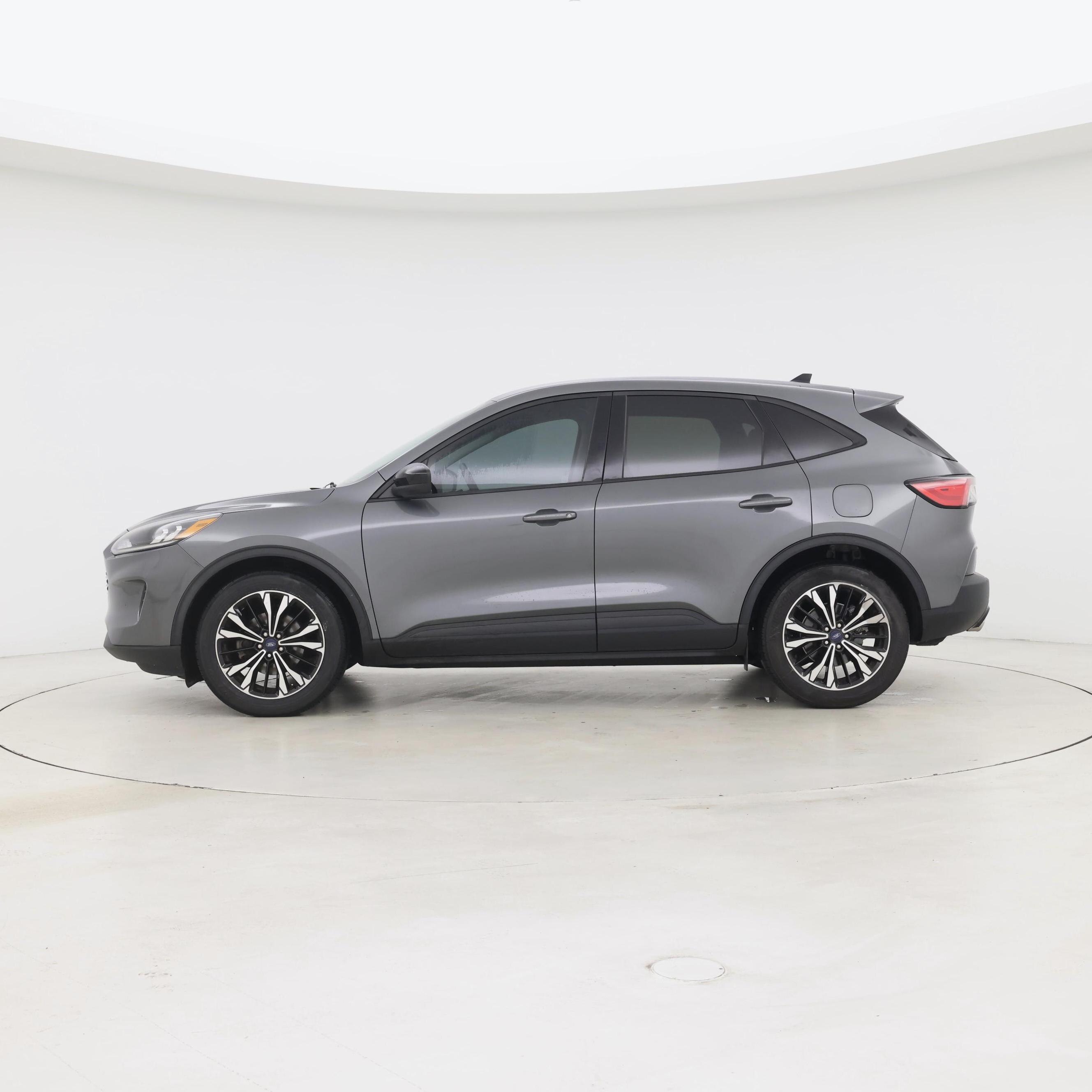 Thumbnail: 2022 Ford Escape - 3