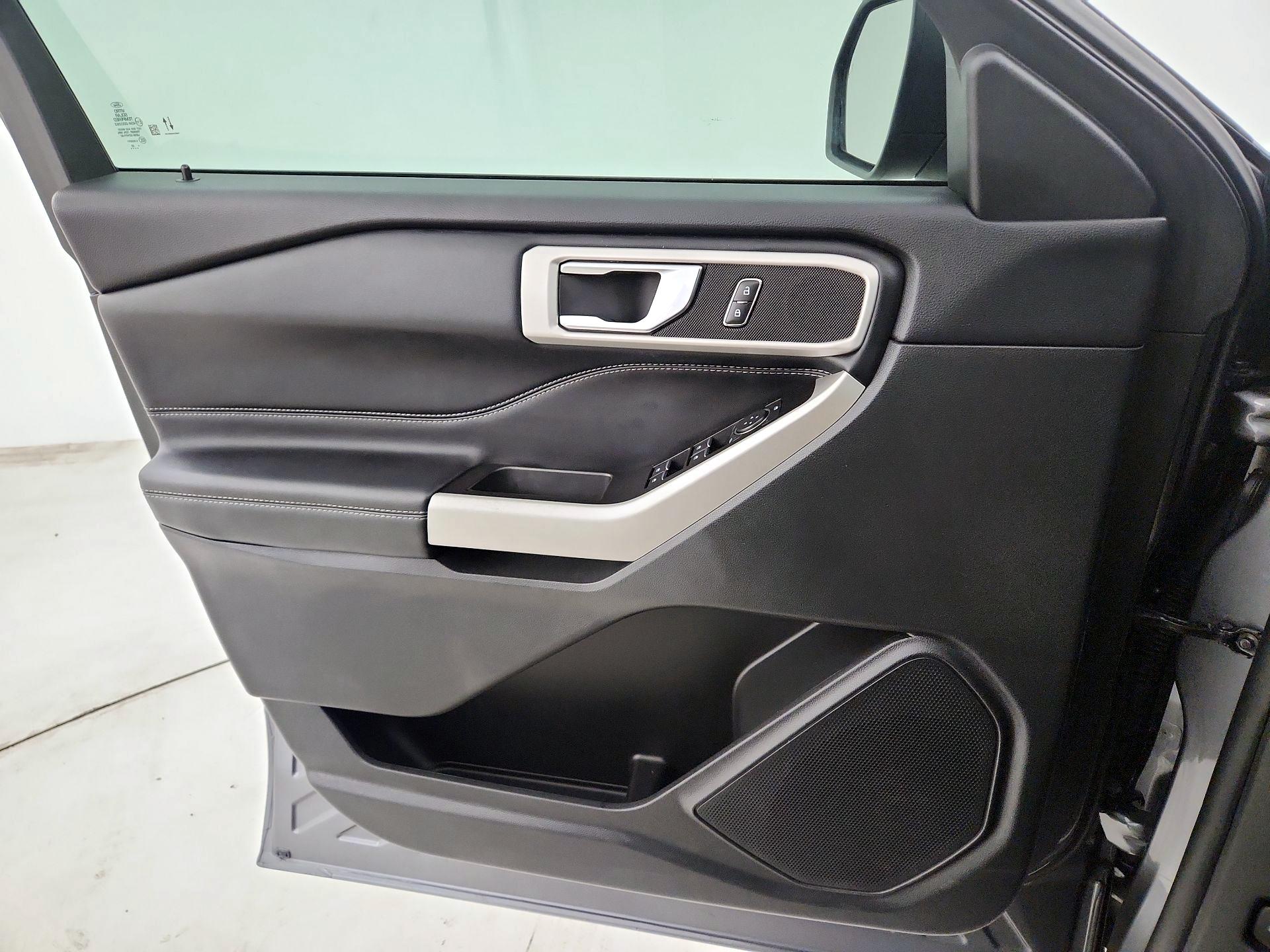 Thumbnail: 2022 Ford Explorer - 12