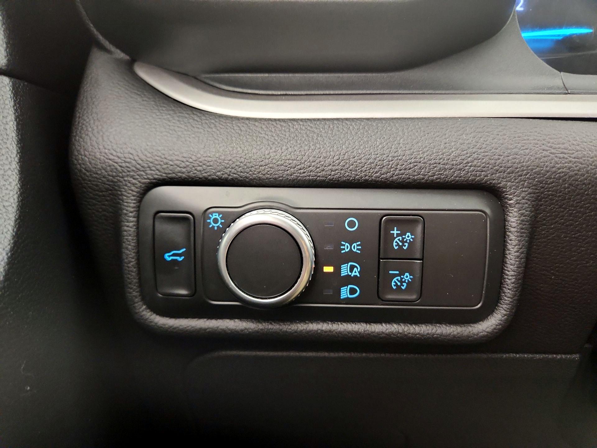 Thumbnail: 2022 Ford Explorer - 13