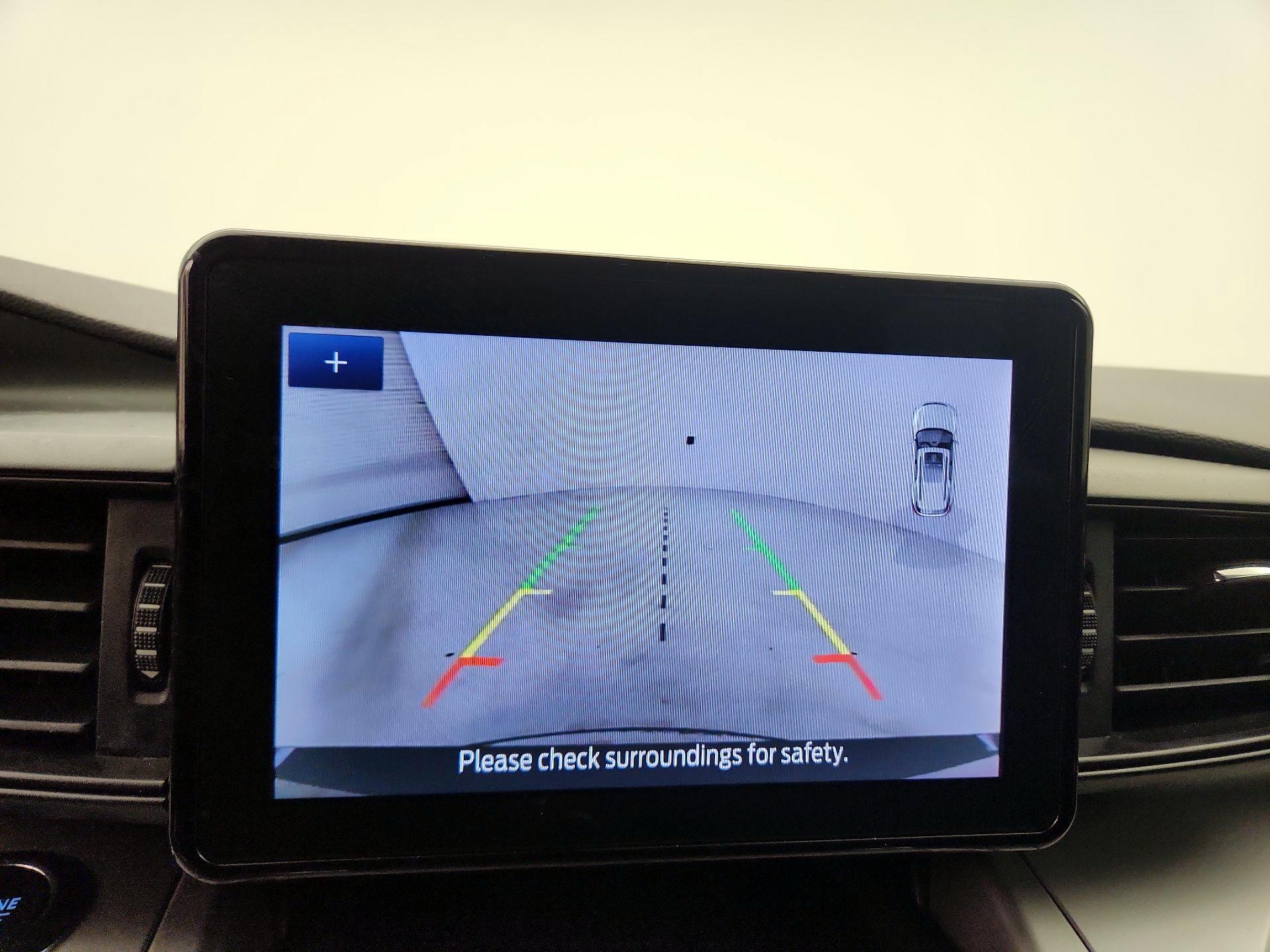 Thumbnail: 2022 Ford Explorer - 14