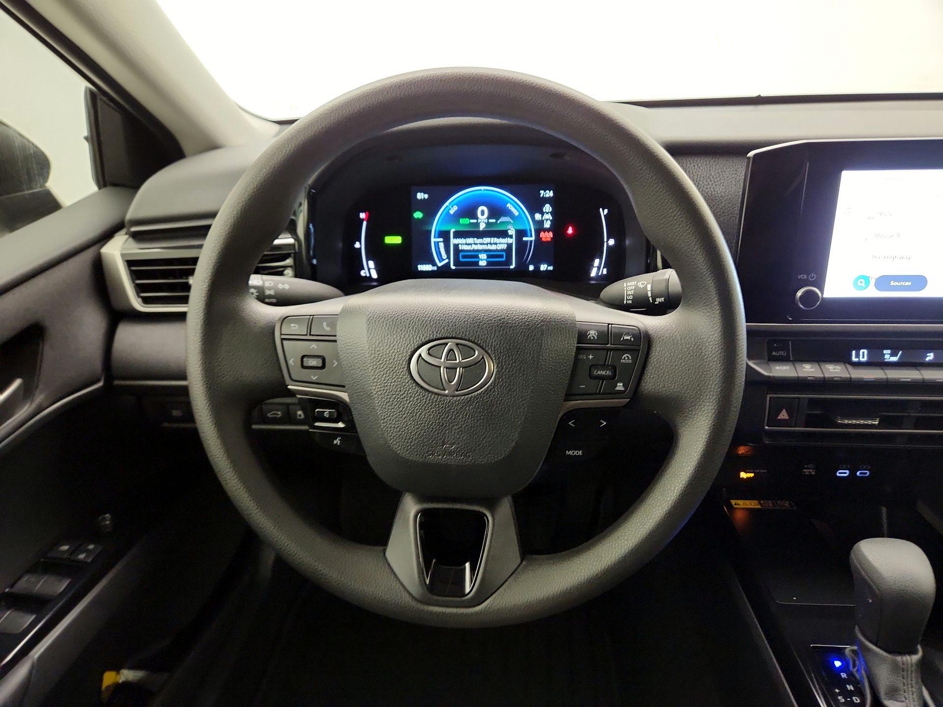 Thumbnail: 2025 Toyota Camry - 10