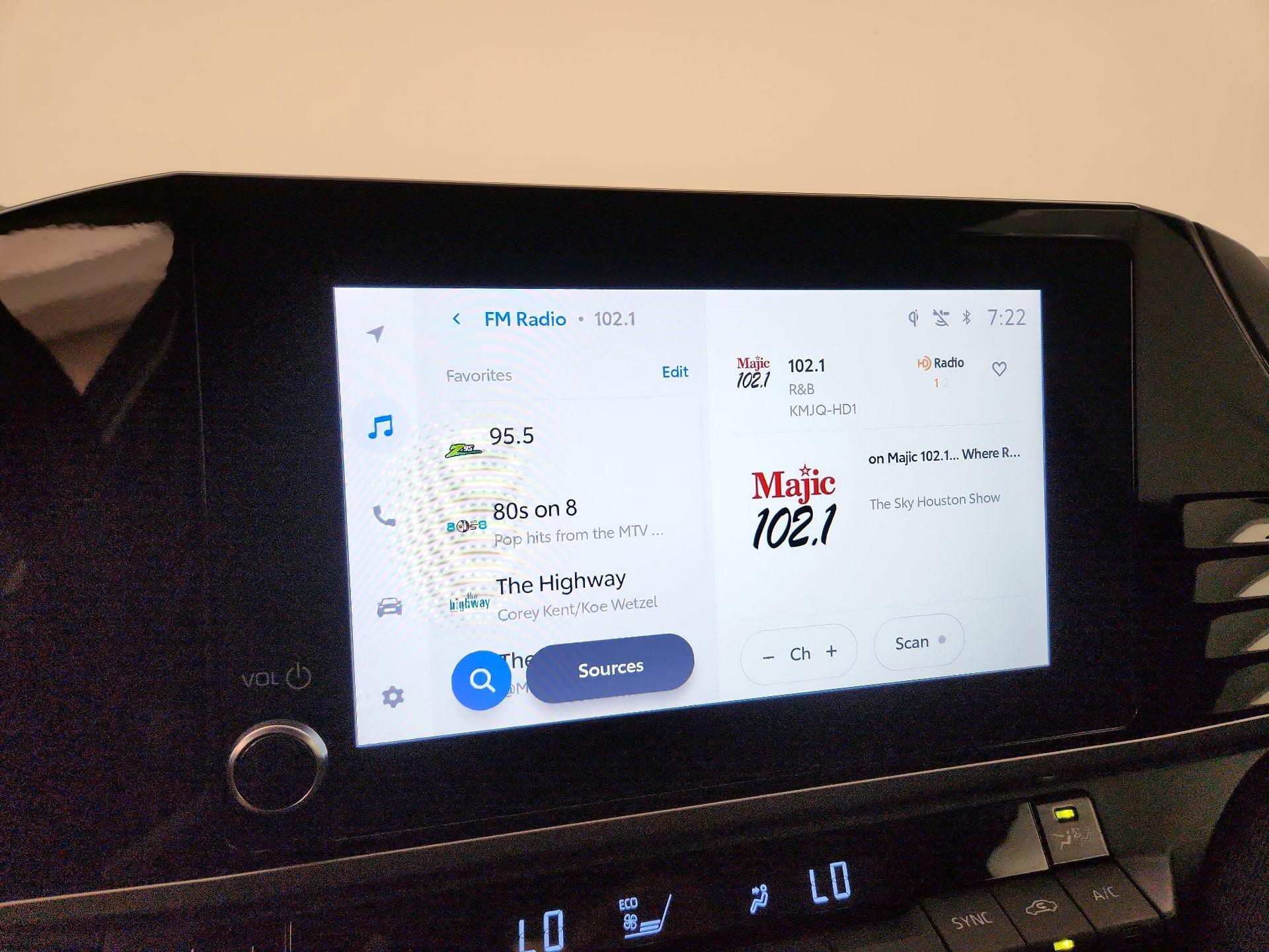 Thumbnail: 2025 Toyota Camry - 15