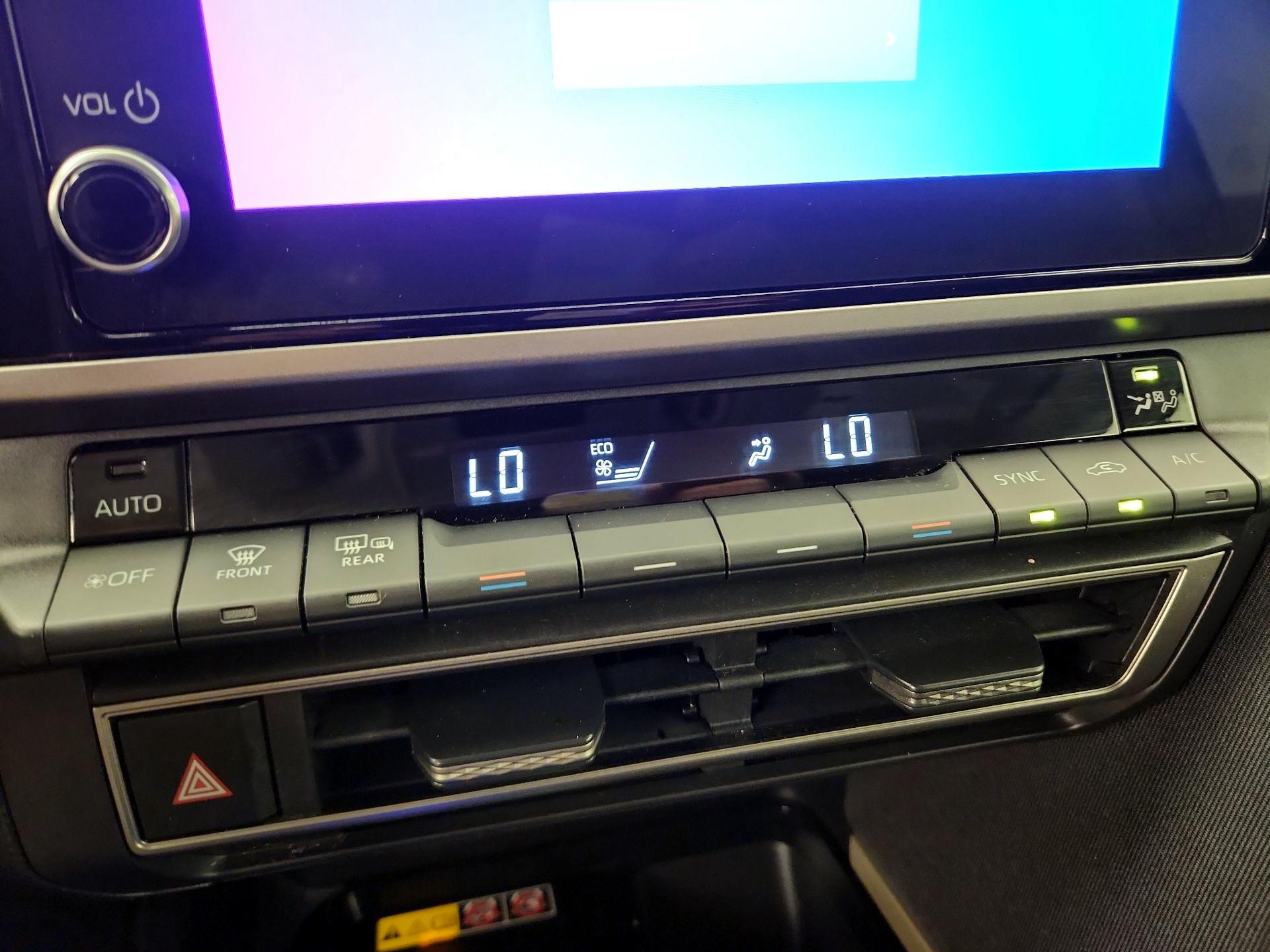 Thumbnail: 2025 Toyota Camry - 16