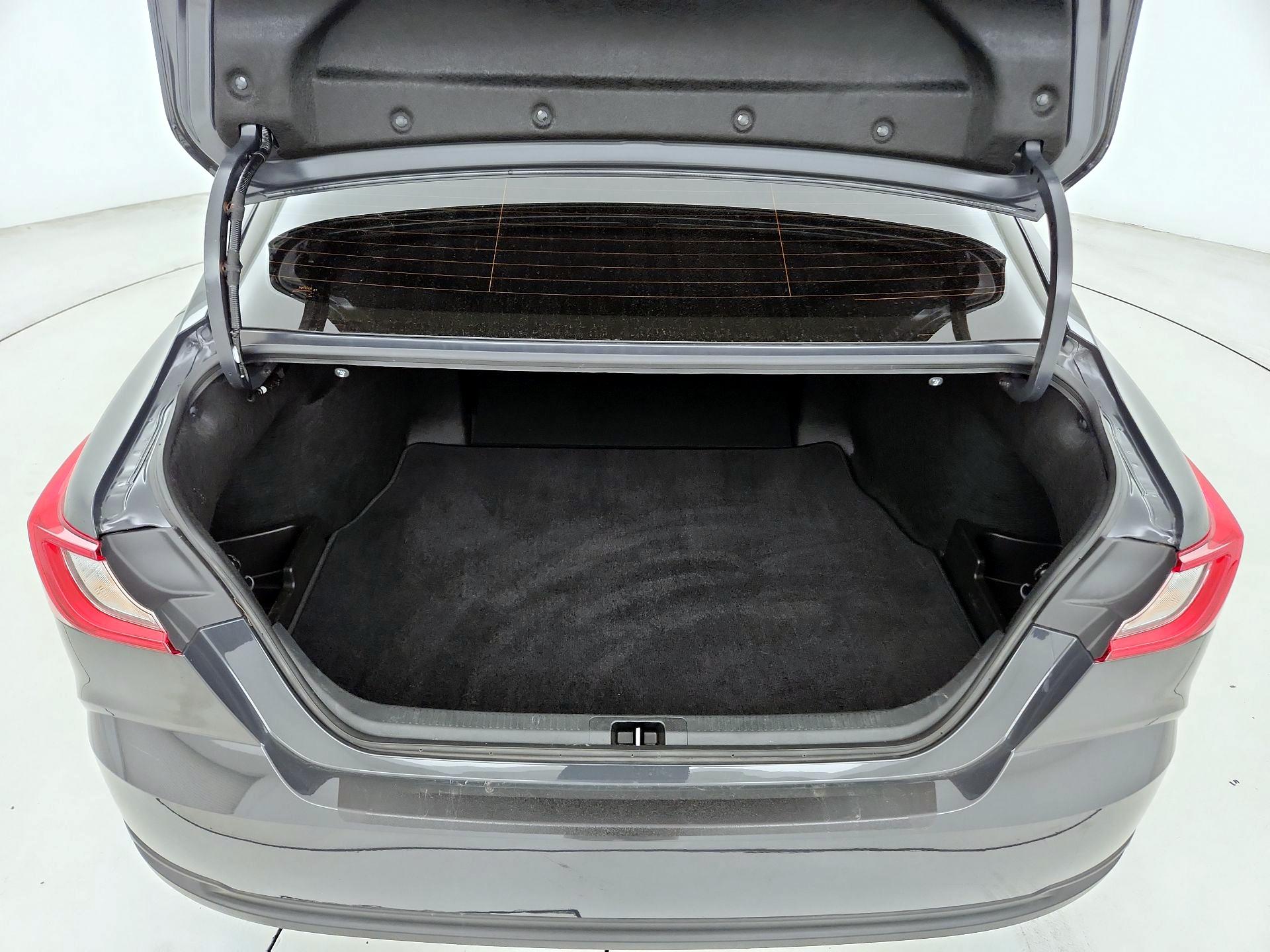 Thumbnail: 2025 Toyota Camry - 20