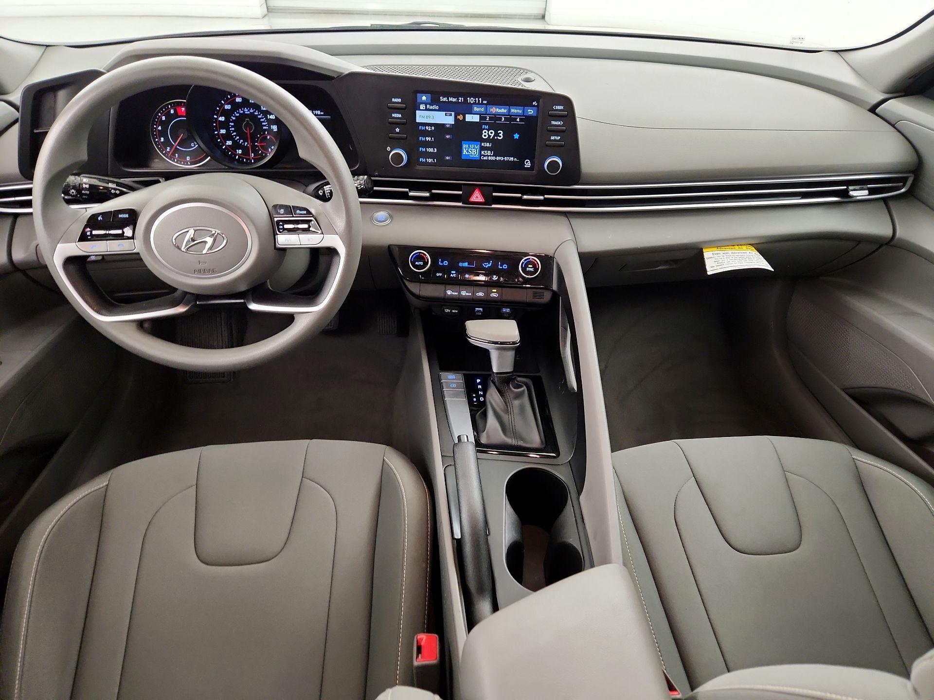 Thumbnail: 2023 Hyundai Elantra - 9