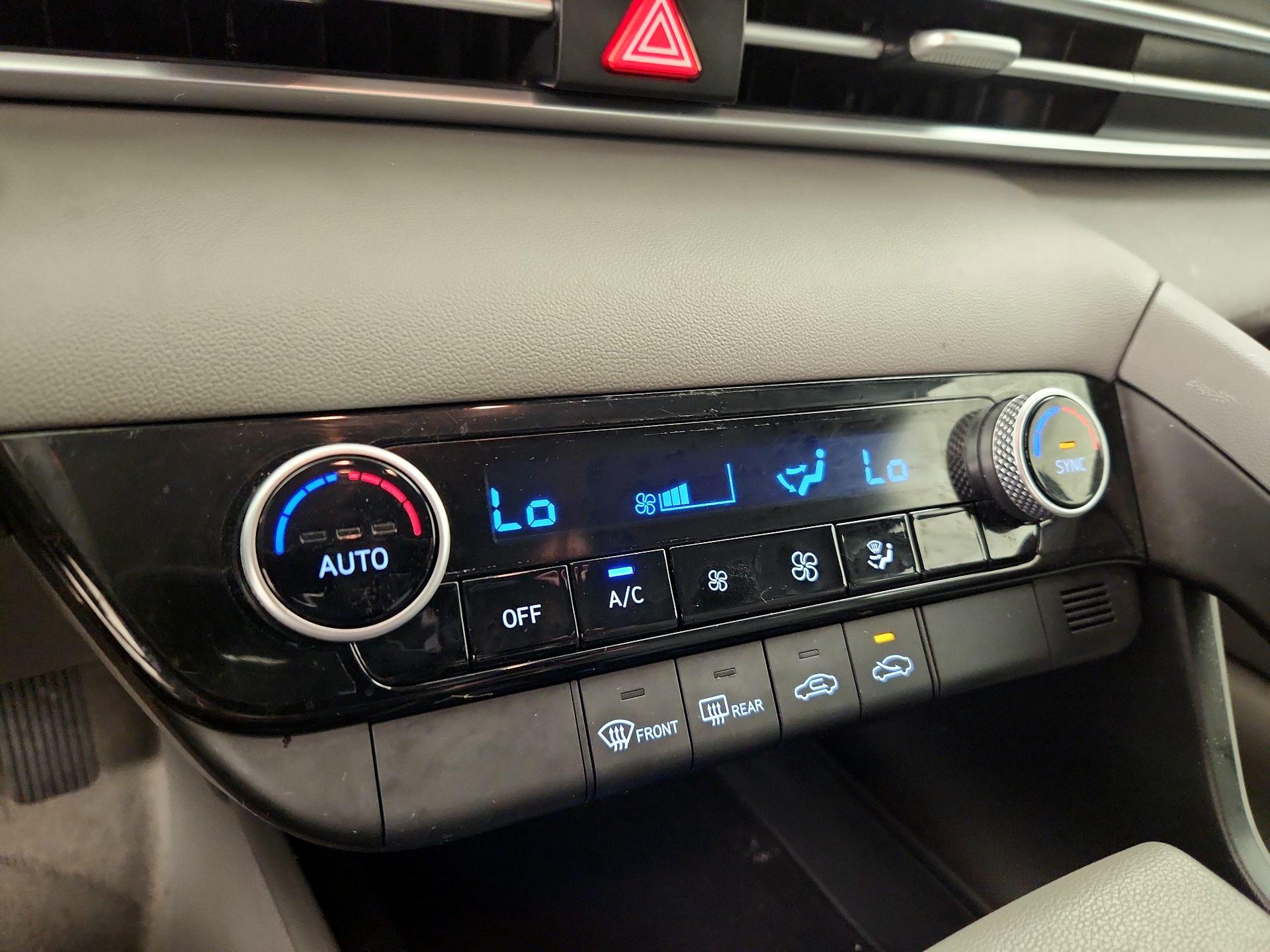 Thumbnail: 2023 Hyundai Elantra - 16