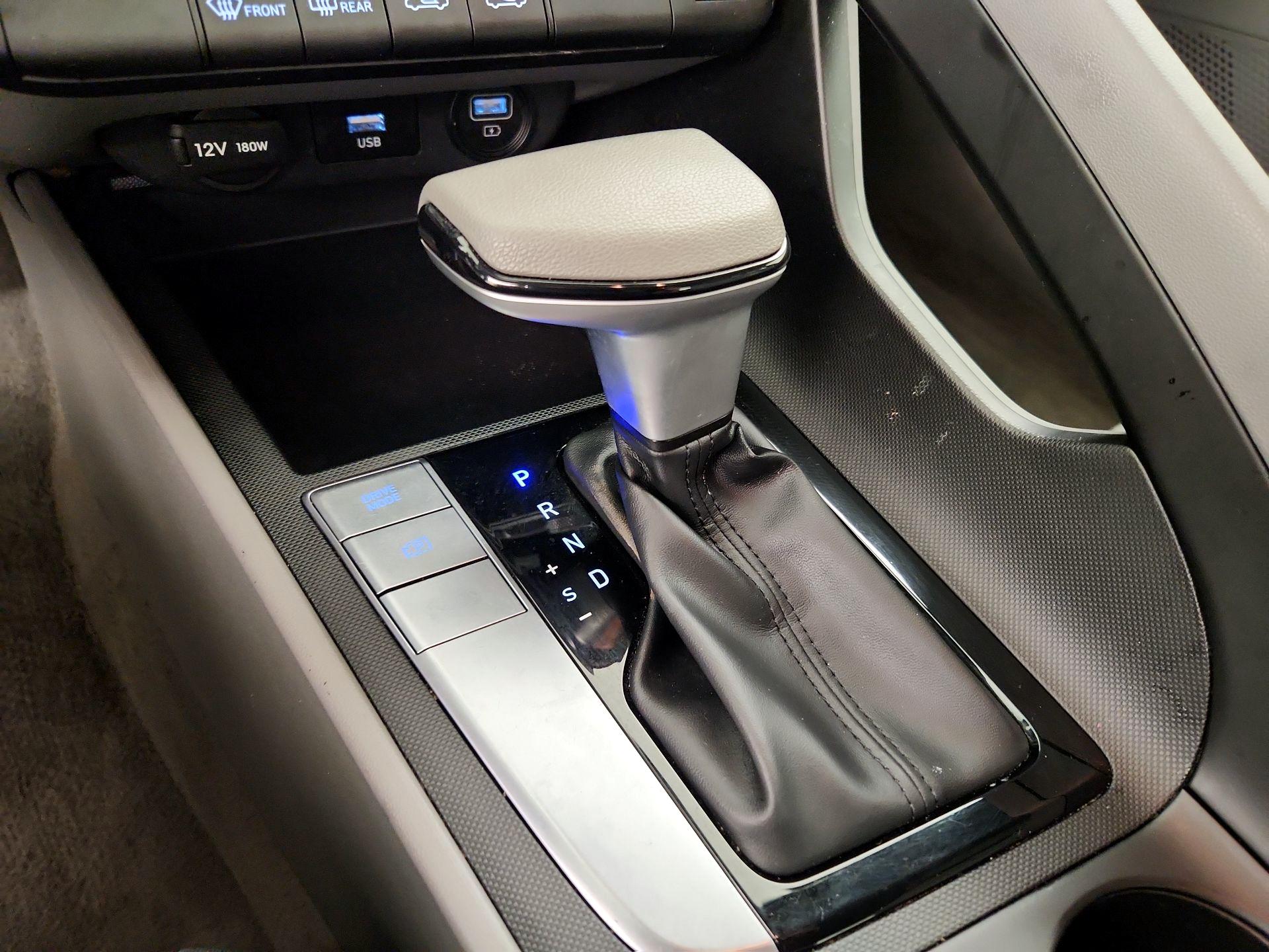 Thumbnail: 2023 Hyundai Elantra - 17