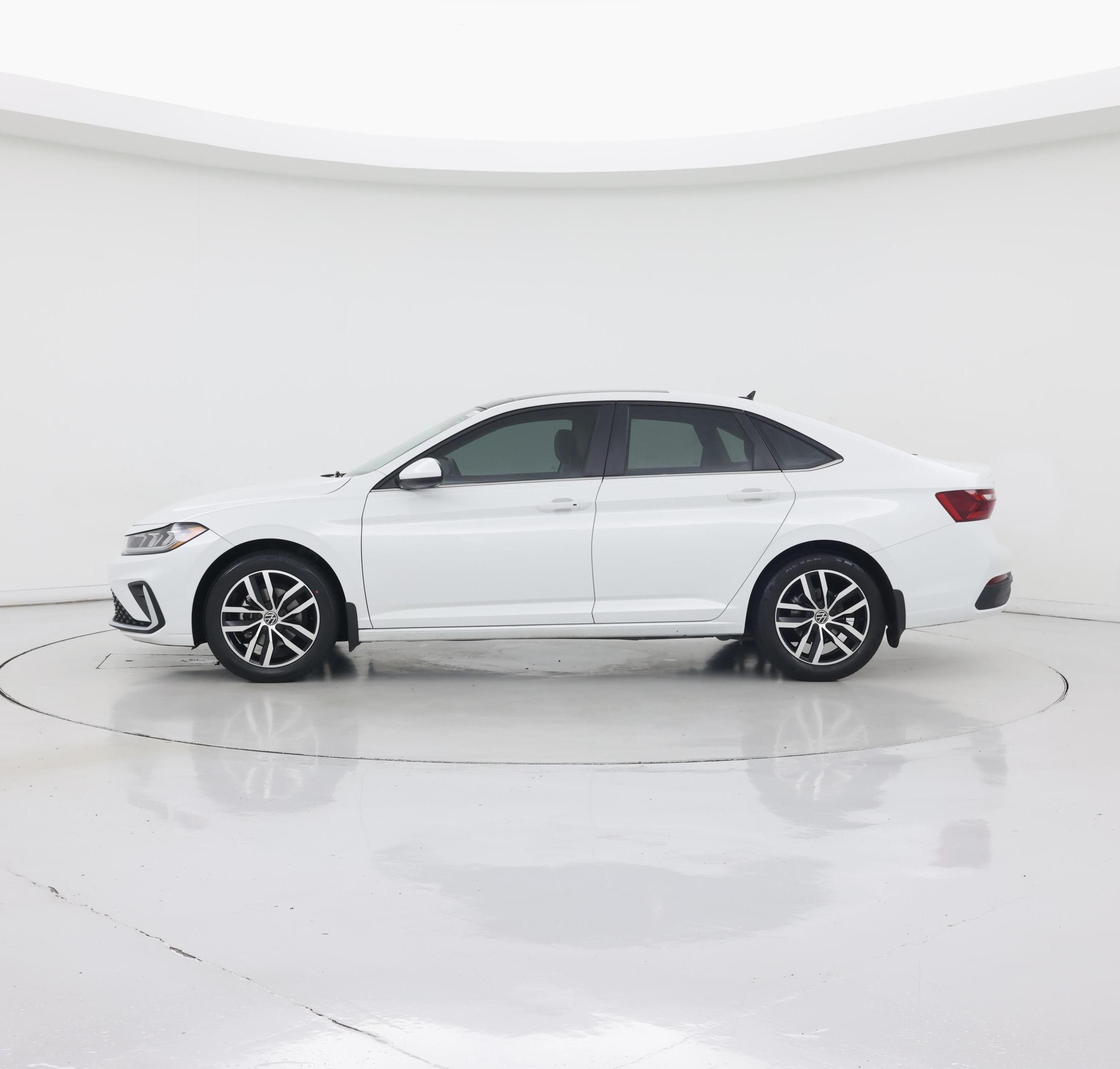 Thumbnail: 2025 Volkswagen Jetta - 3