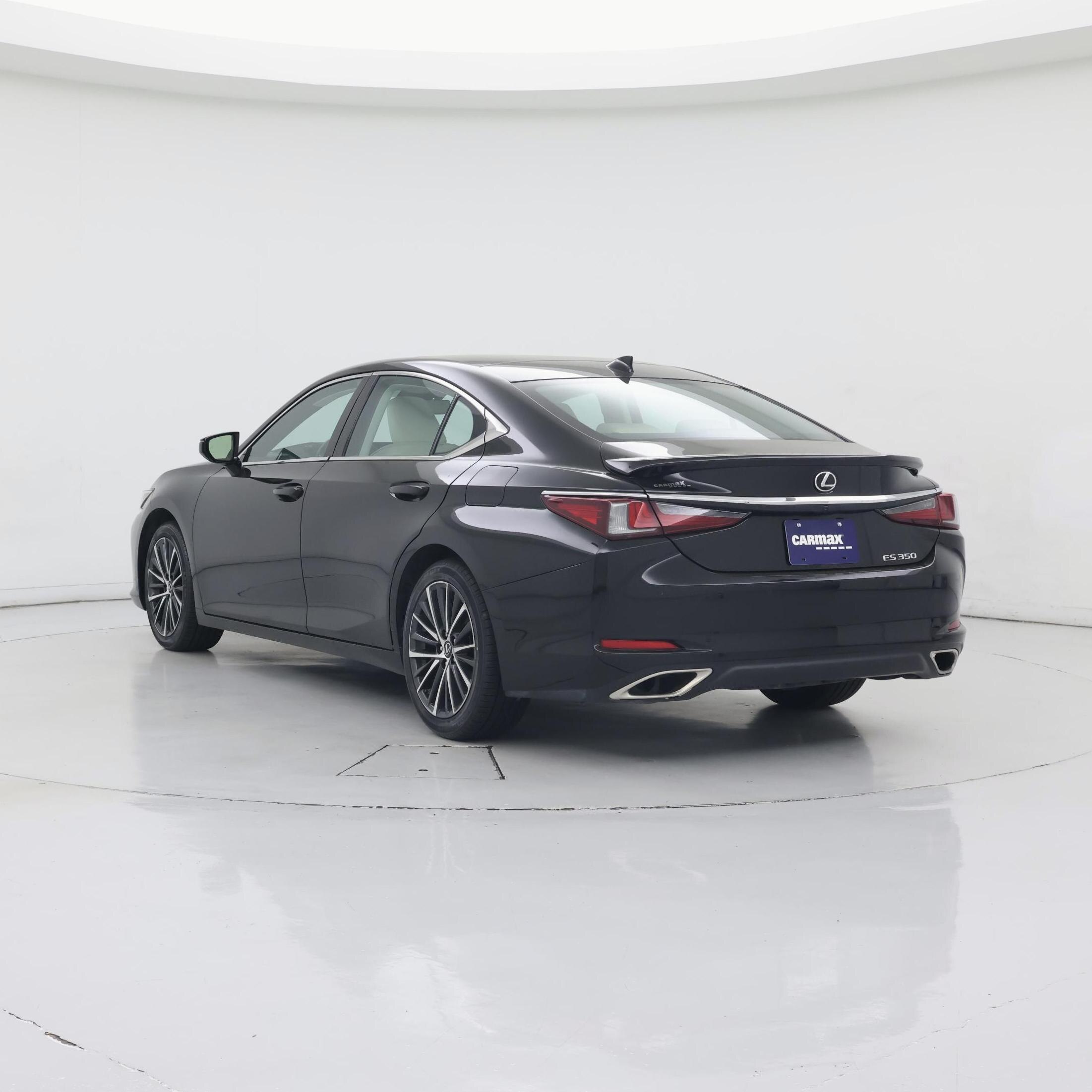 Thumbnail: 2022 Lexus ES - 2