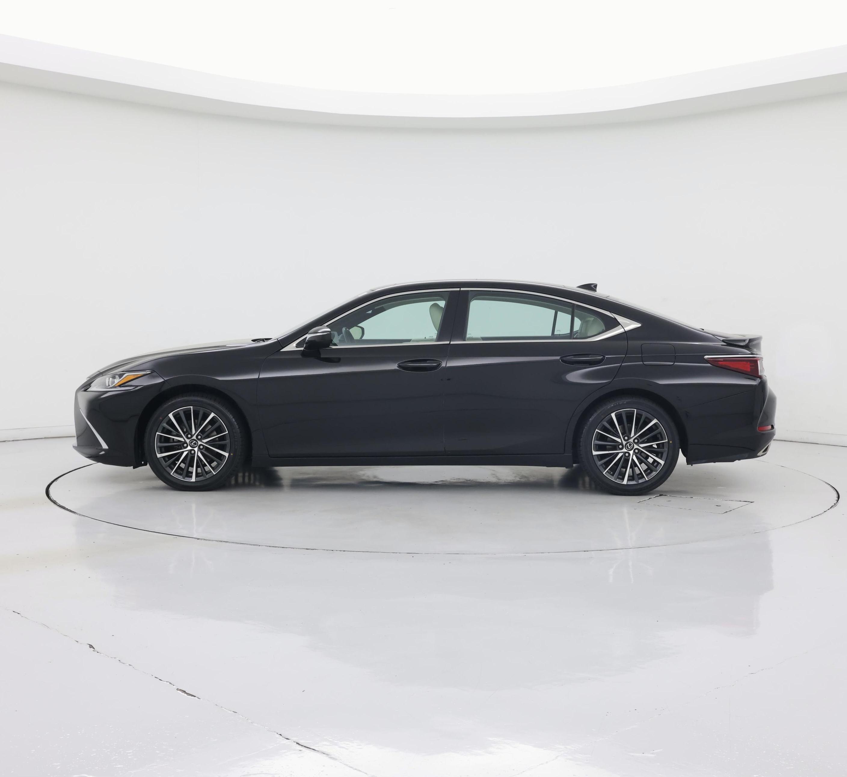Thumbnail: 2022 Lexus ES - 3