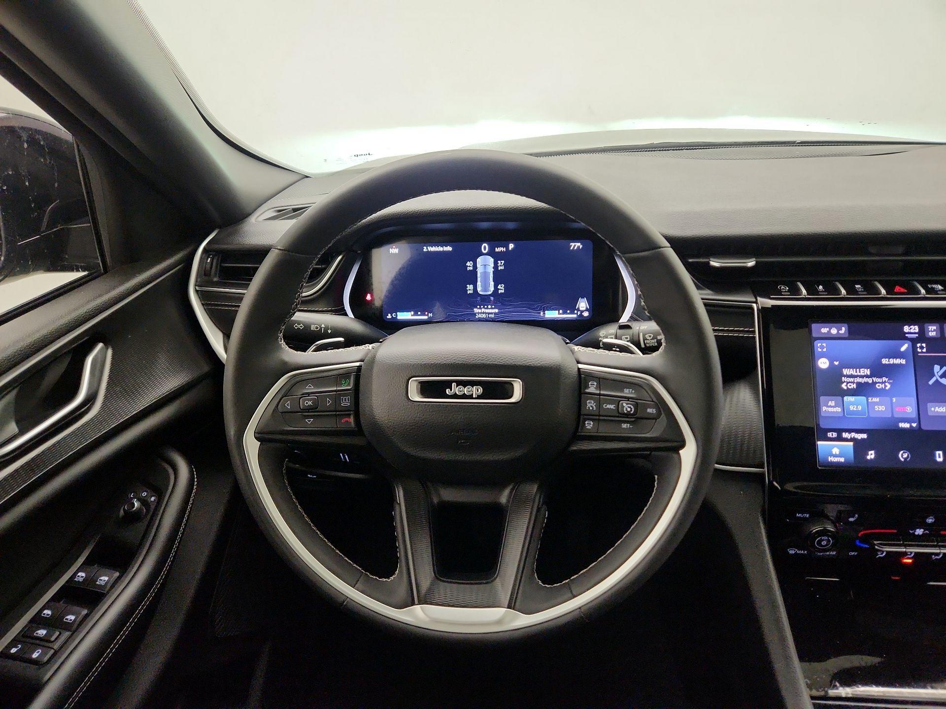 Thumbnail: 2024 Jeep Grand Cherokee - 10