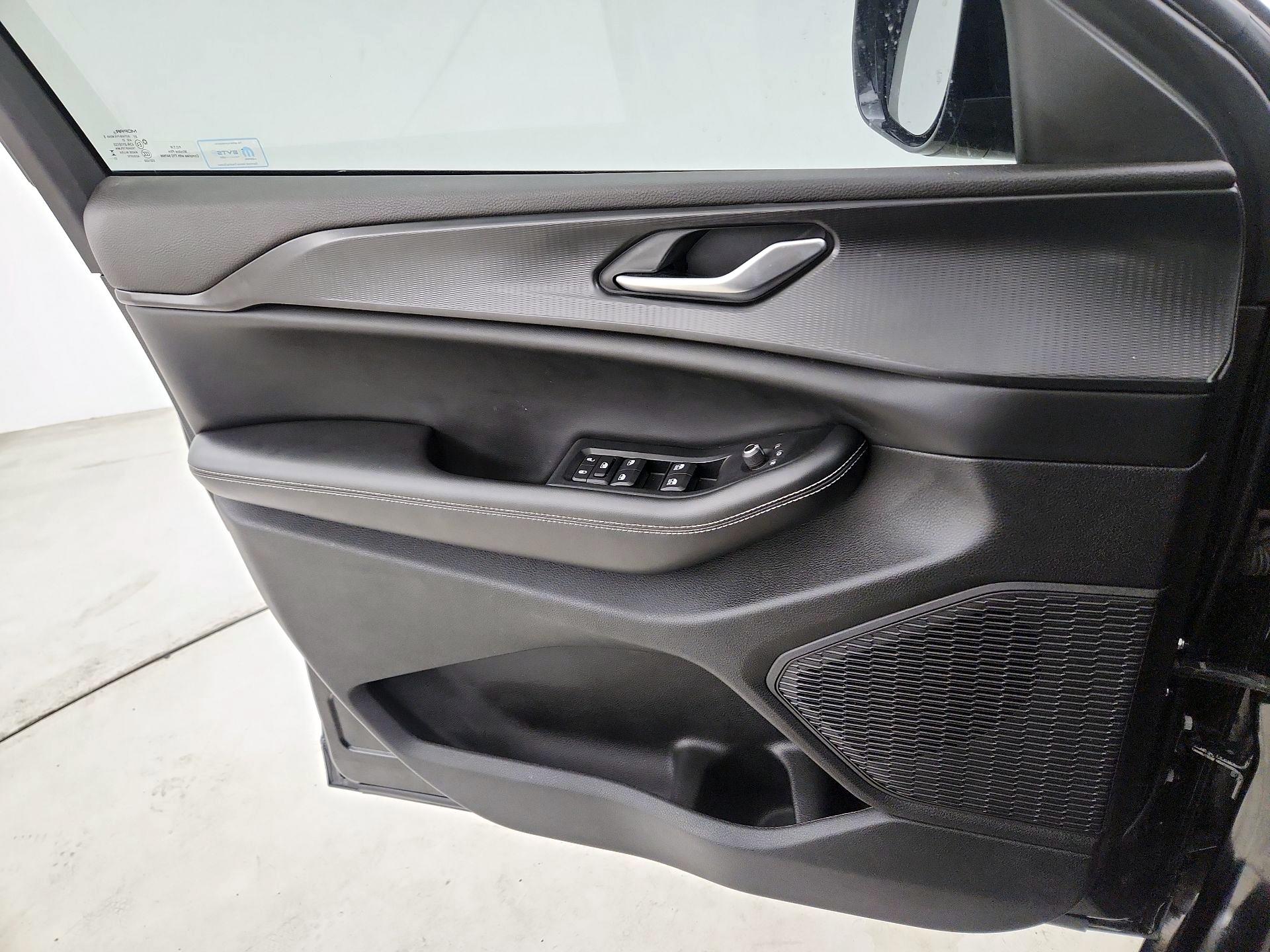 Thumbnail: 2024 Jeep Grand Cherokee - 12