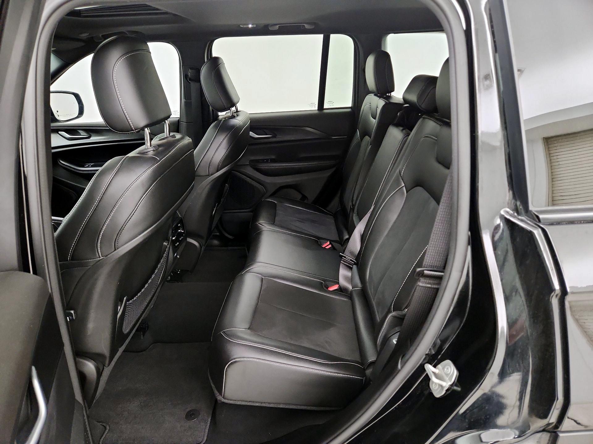 Thumbnail: 2024 Jeep Grand Cherokee - 20