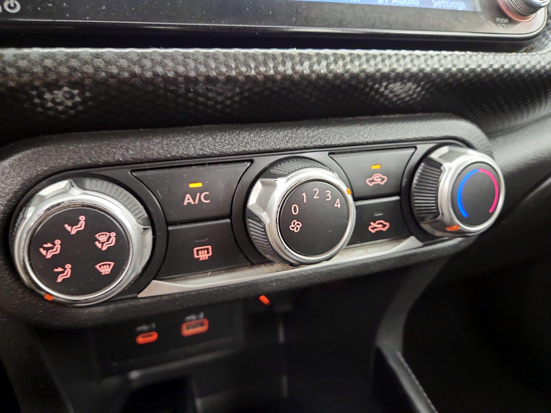 Thumbnail: 2023 Nissan Kicks - 15