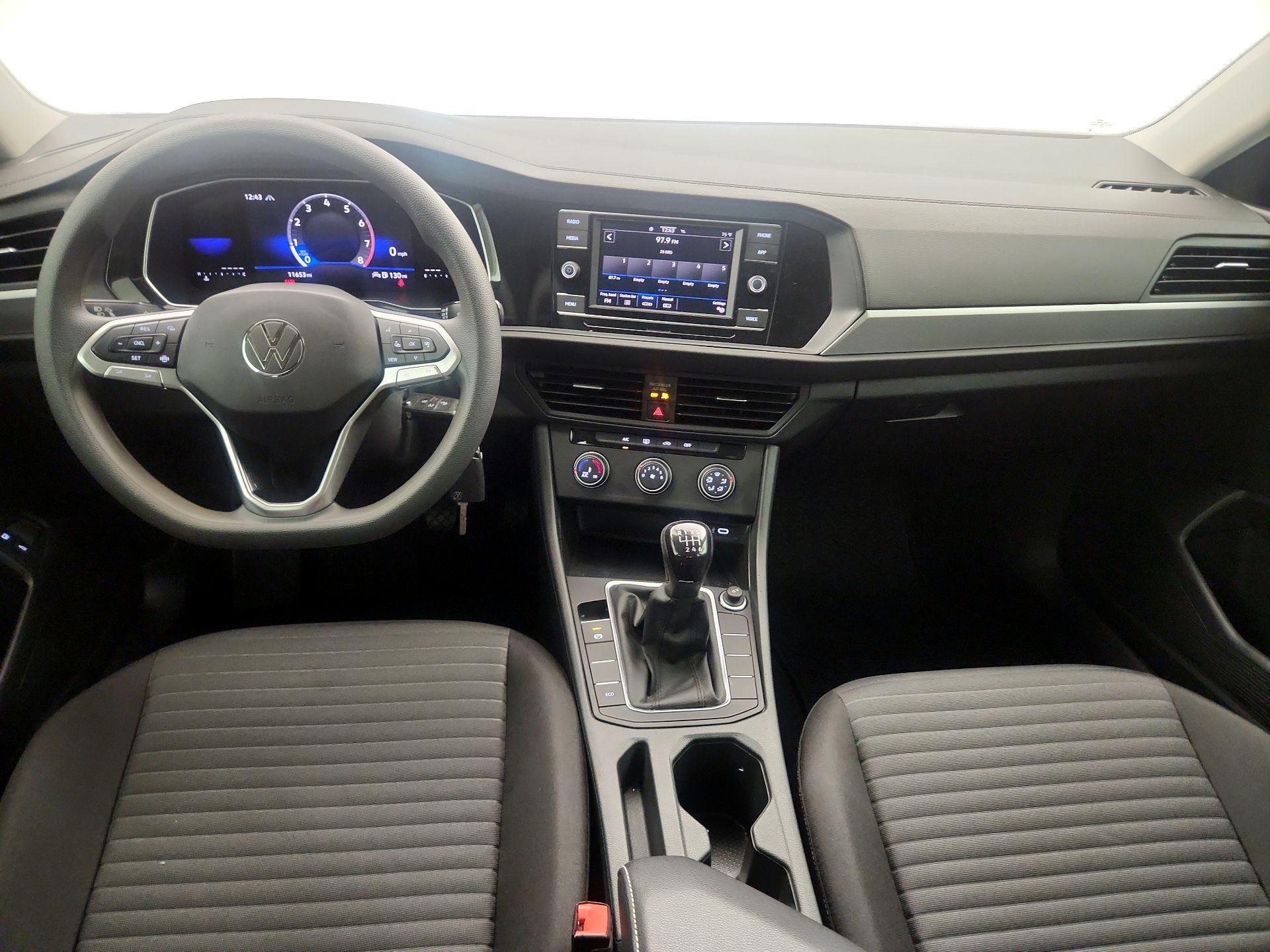 Thumbnail: 2023 Volkswagen Jetta - 9