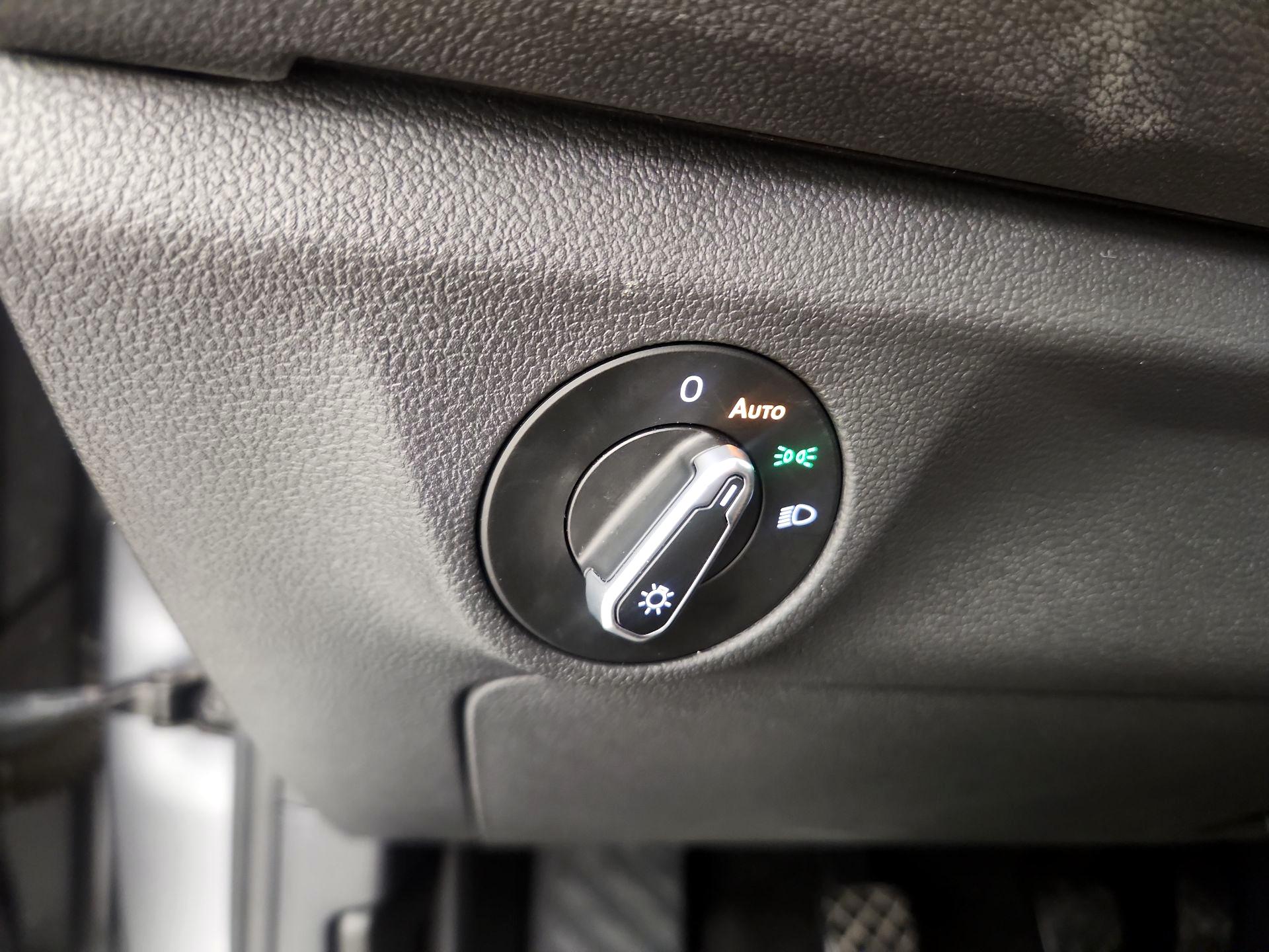 Thumbnail: 2023 Volkswagen Jetta - 13