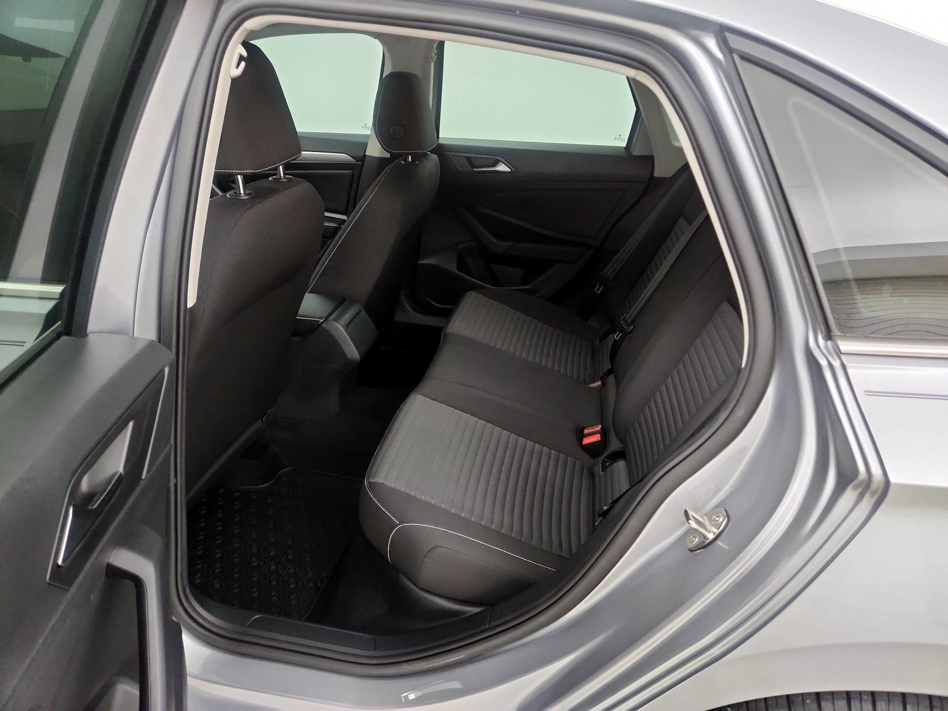 Thumbnail: 2023 Volkswagen Jetta - 19