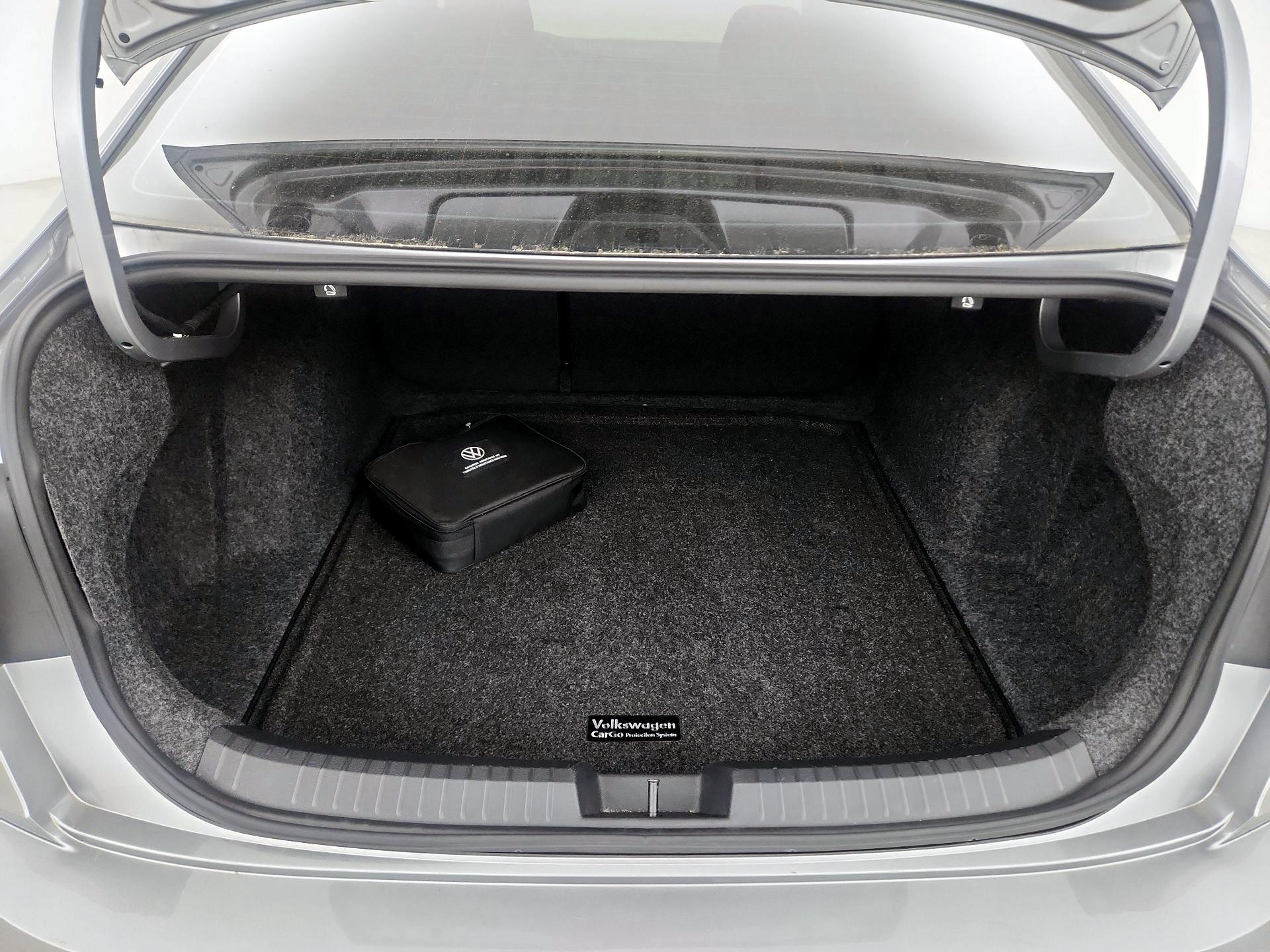 Thumbnail: 2023 Volkswagen Jetta - 20