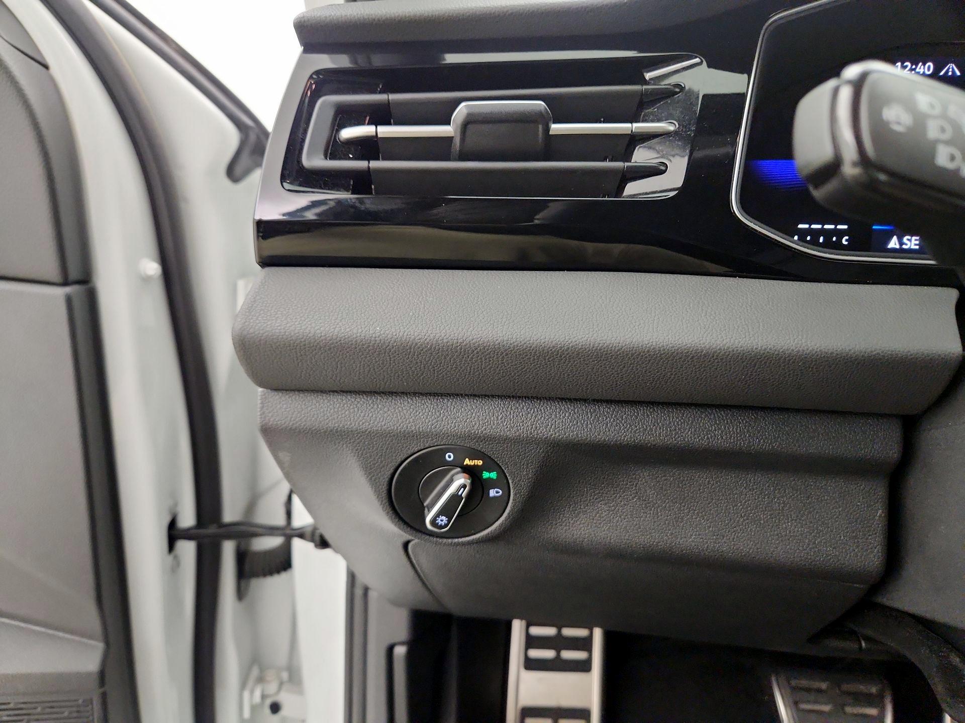 Thumbnail: 2025 Volkswagen Jetta - 13