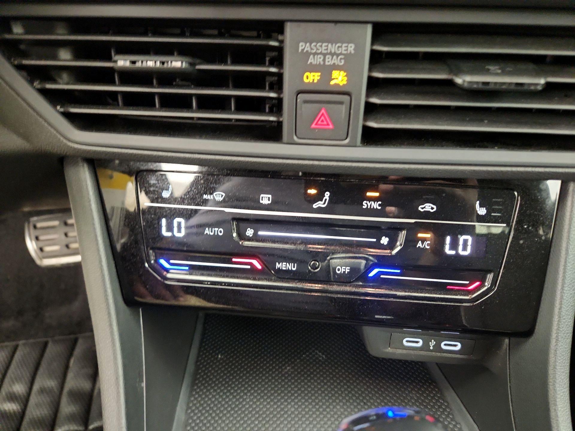 Thumbnail: 2025 Volkswagen Jetta - 16