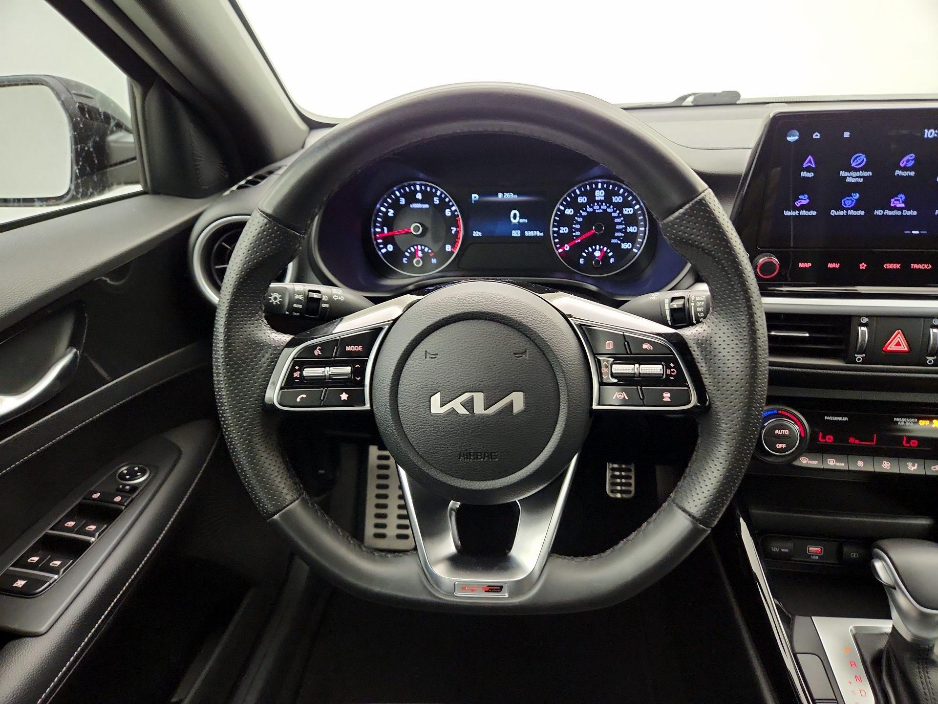 Thumbnail: 2022 Kia Forte - 10