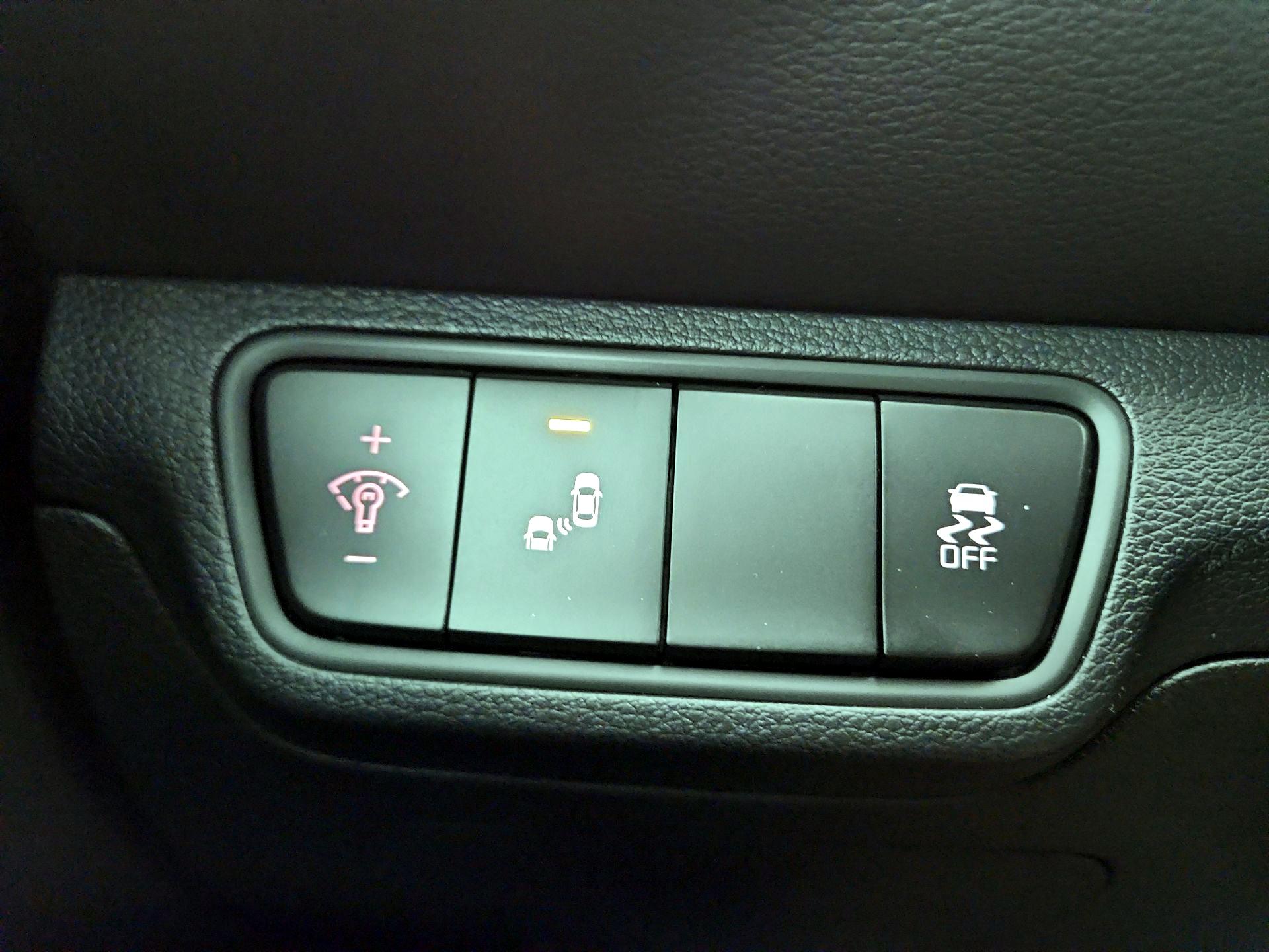 Thumbnail: 2022 Kia Forte - 13