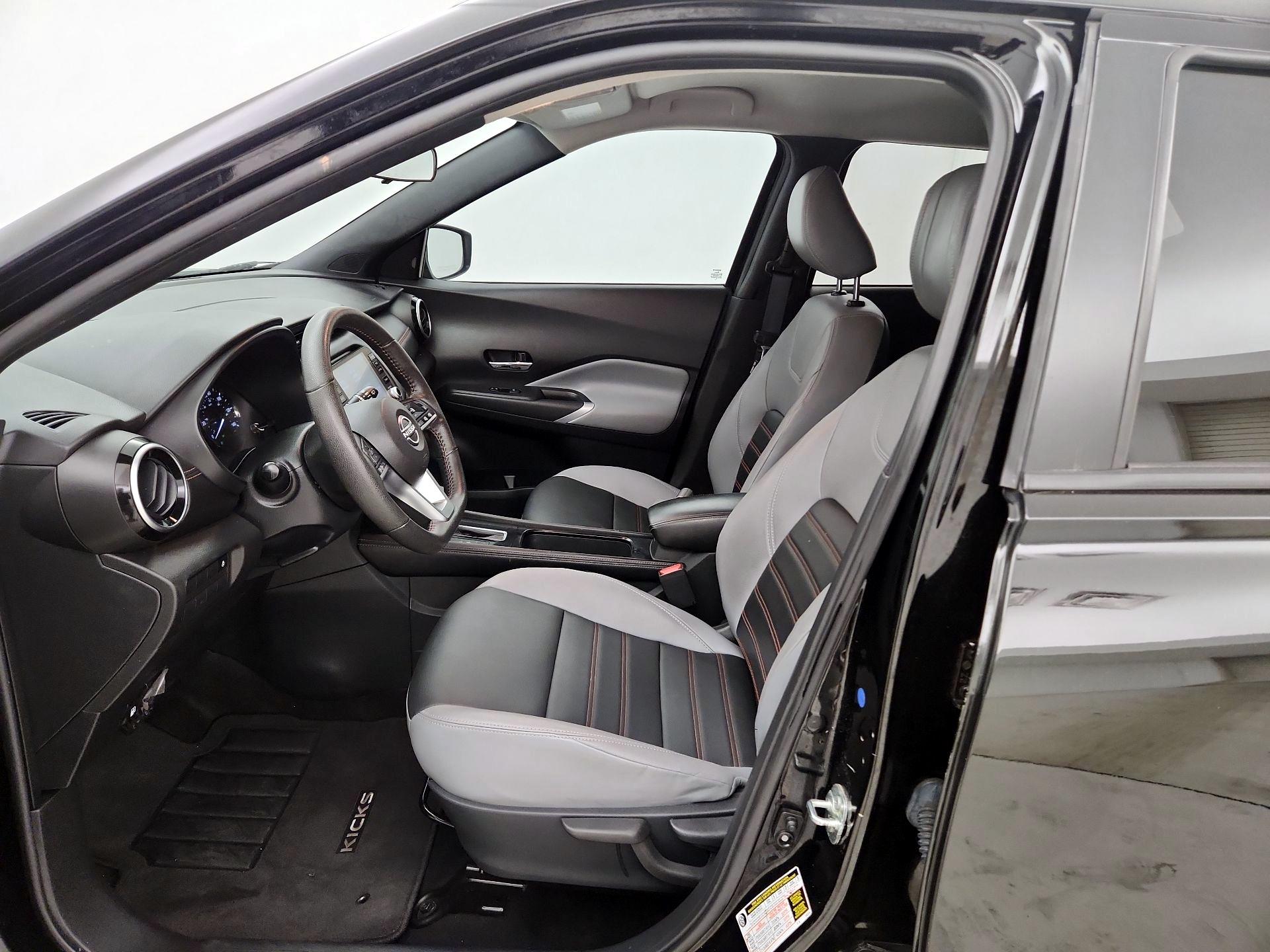 Thumbnail: 2023 Nissan Kicks - 11