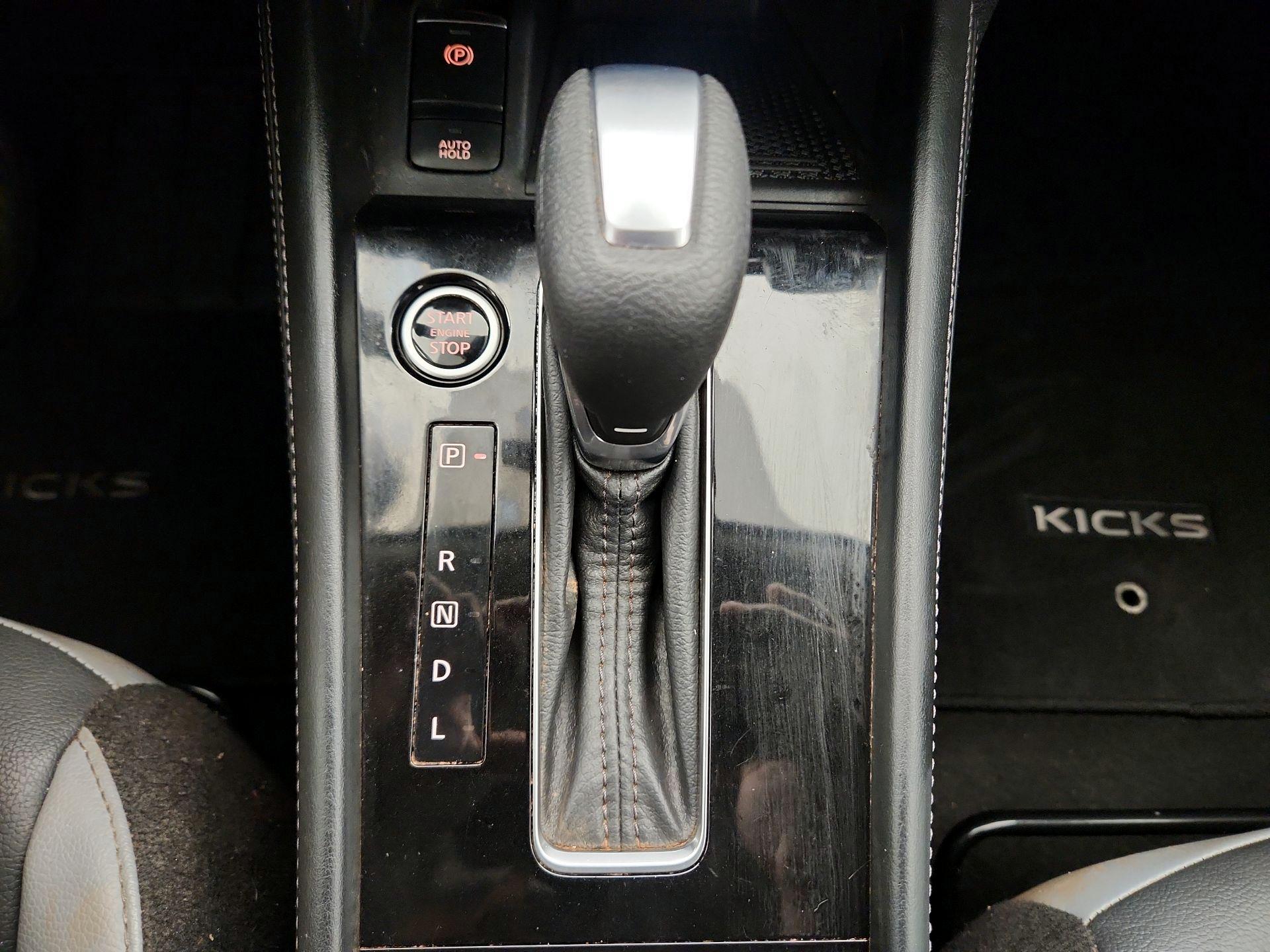 Thumbnail: 2023 Nissan Kicks - 17