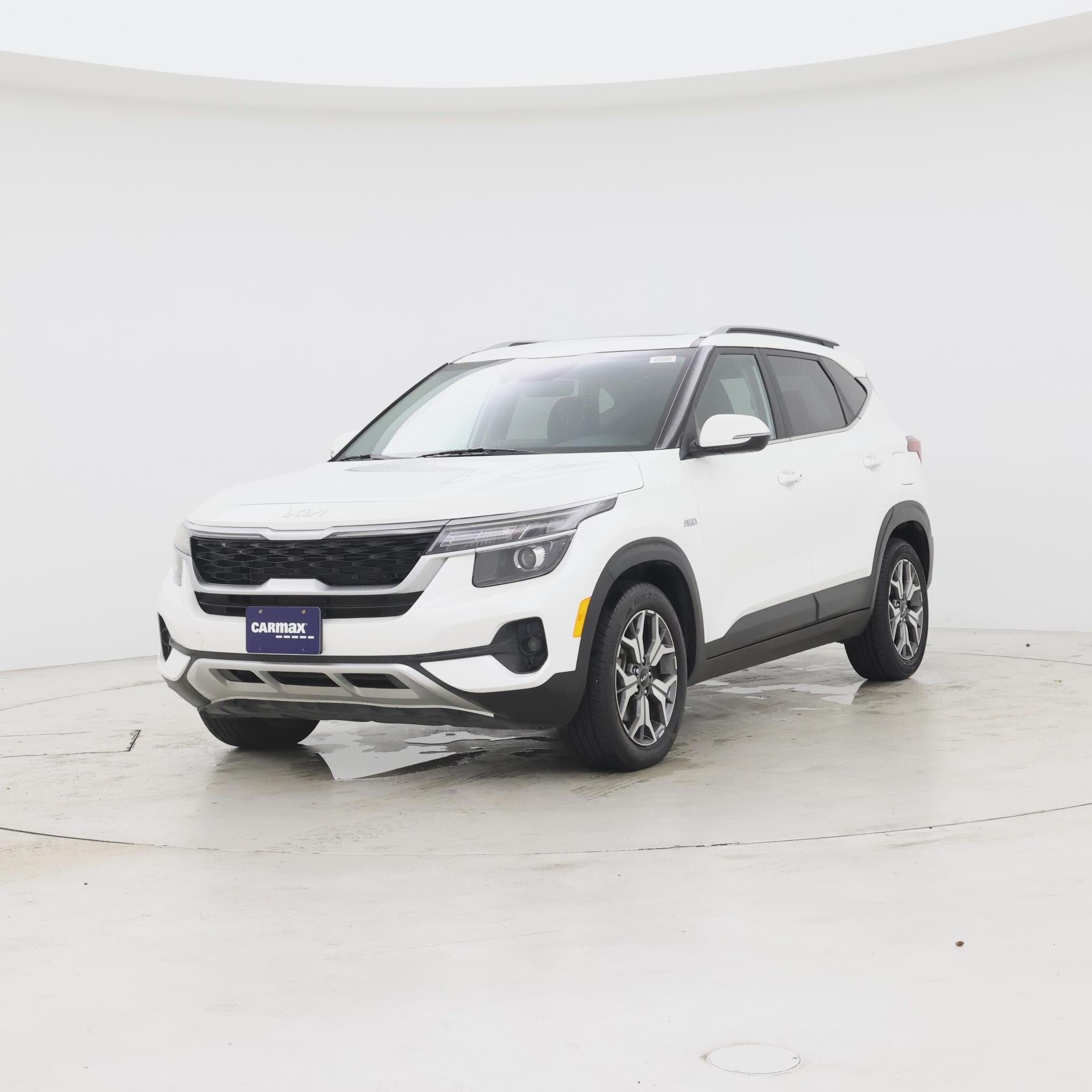 Thumbnail: 2022 Kia Seltos - 4