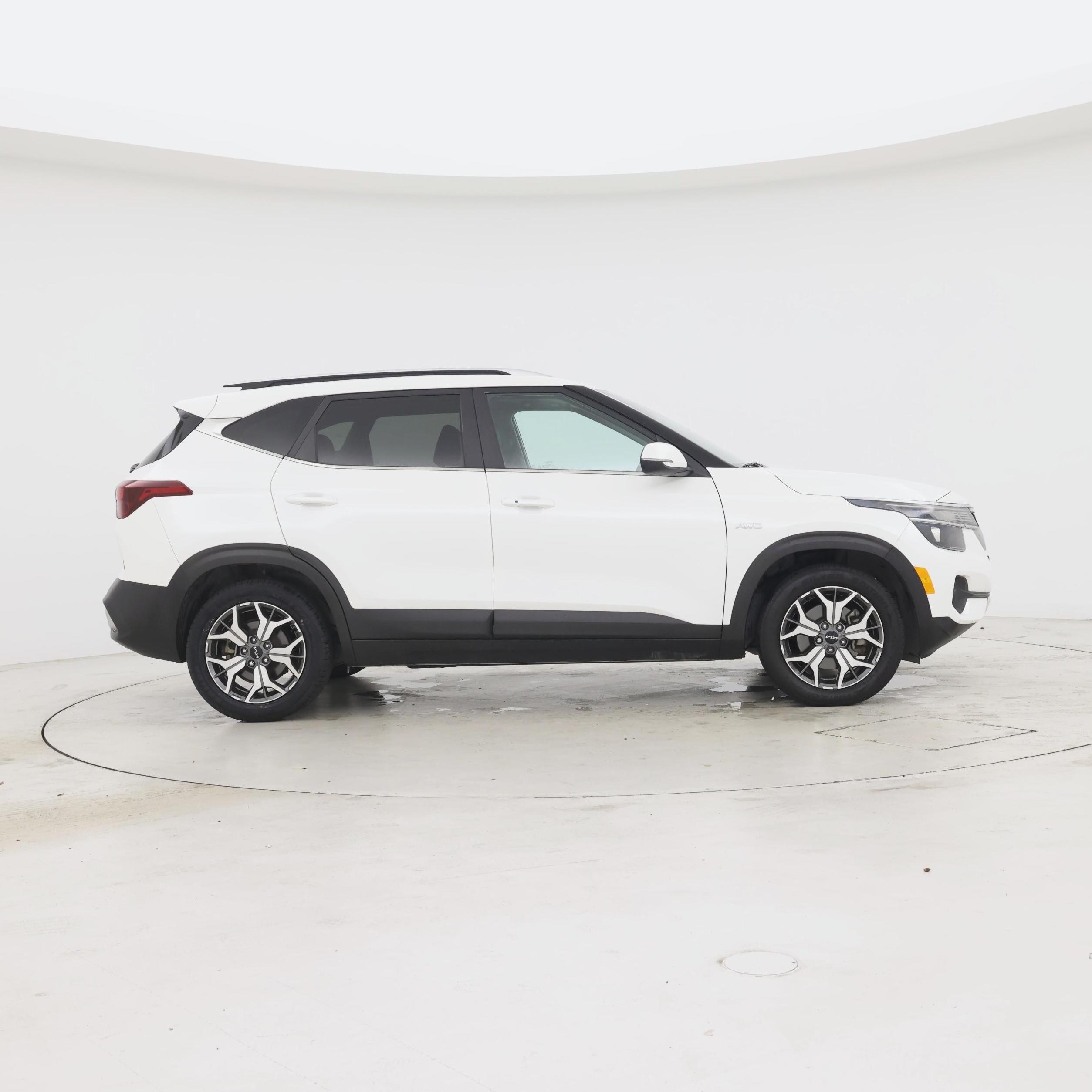 Thumbnail: 2022 Kia Seltos - 7