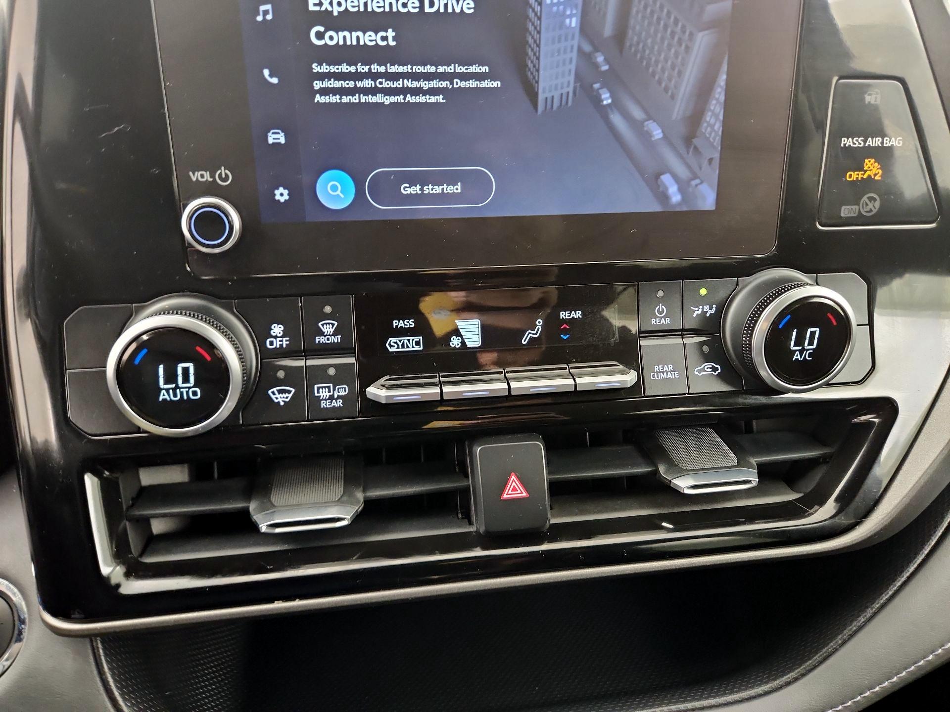 Thumbnail: 2023 Toyota Highlander - 16