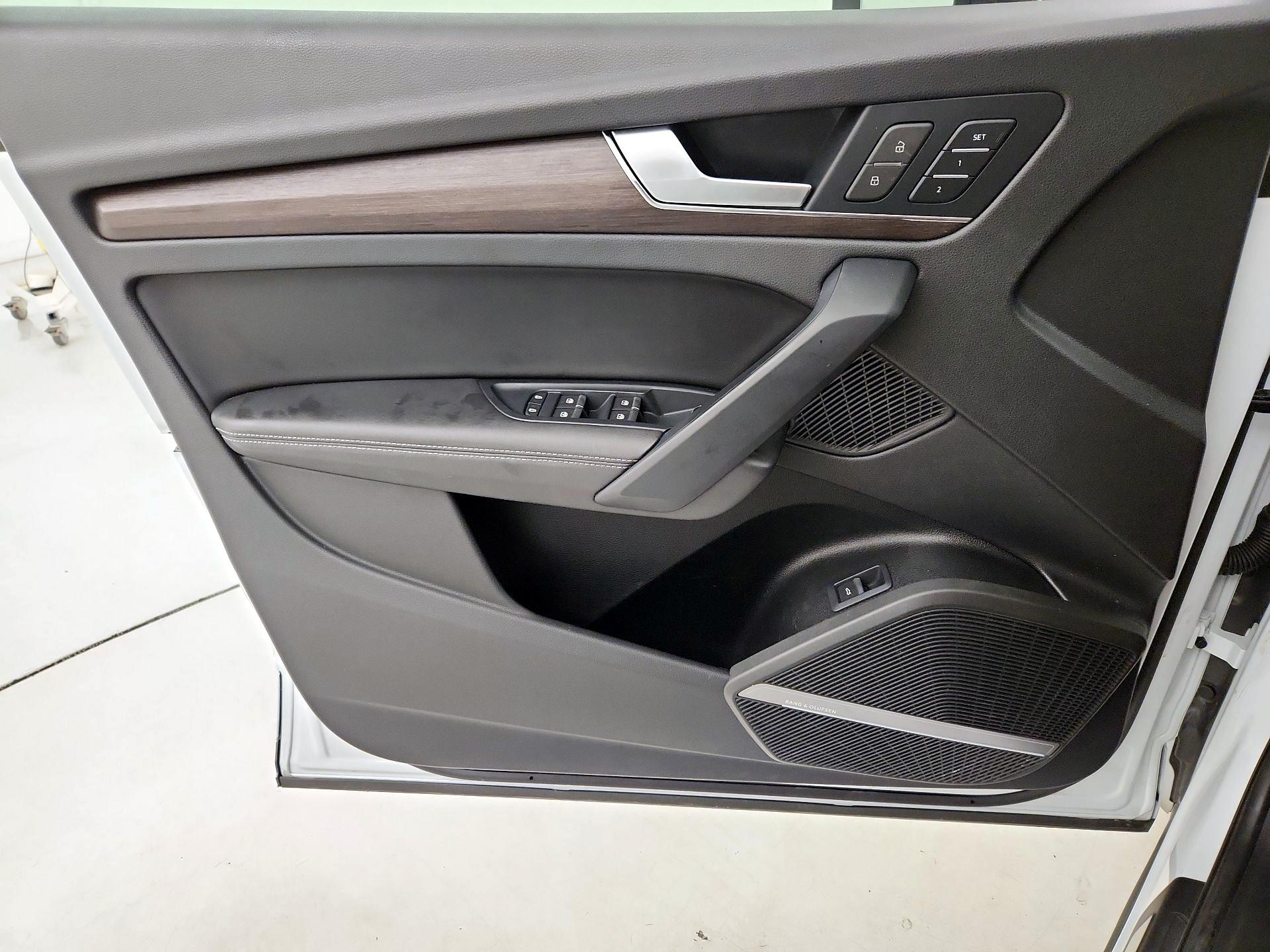 Thumbnail: 2023 Audi Q5 - 12